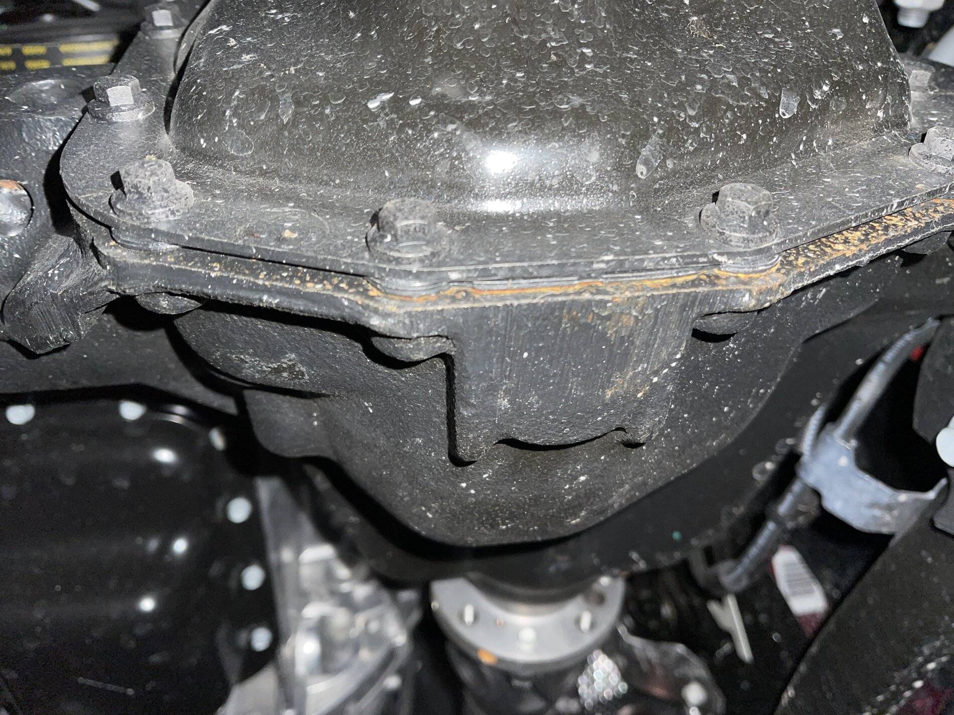 Jeep Wrangler JL It’s true: the drain plug has been removed from the front diff on Rubicon A4DDFA47-9DBD-4F8C-87D6-73122BB1980E