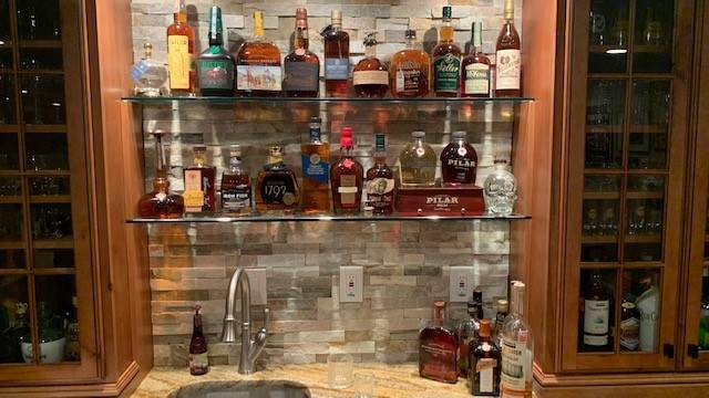 Jeep Wrangler JL Bourbon talk... bar