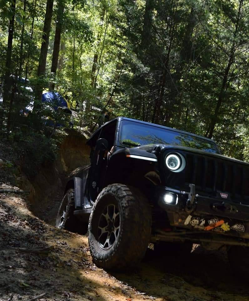 Jeep Wrangler JL 2 Door JL Sport ONLY - Let's see them! C5839945-901B-494E-B597-3FC79703143A