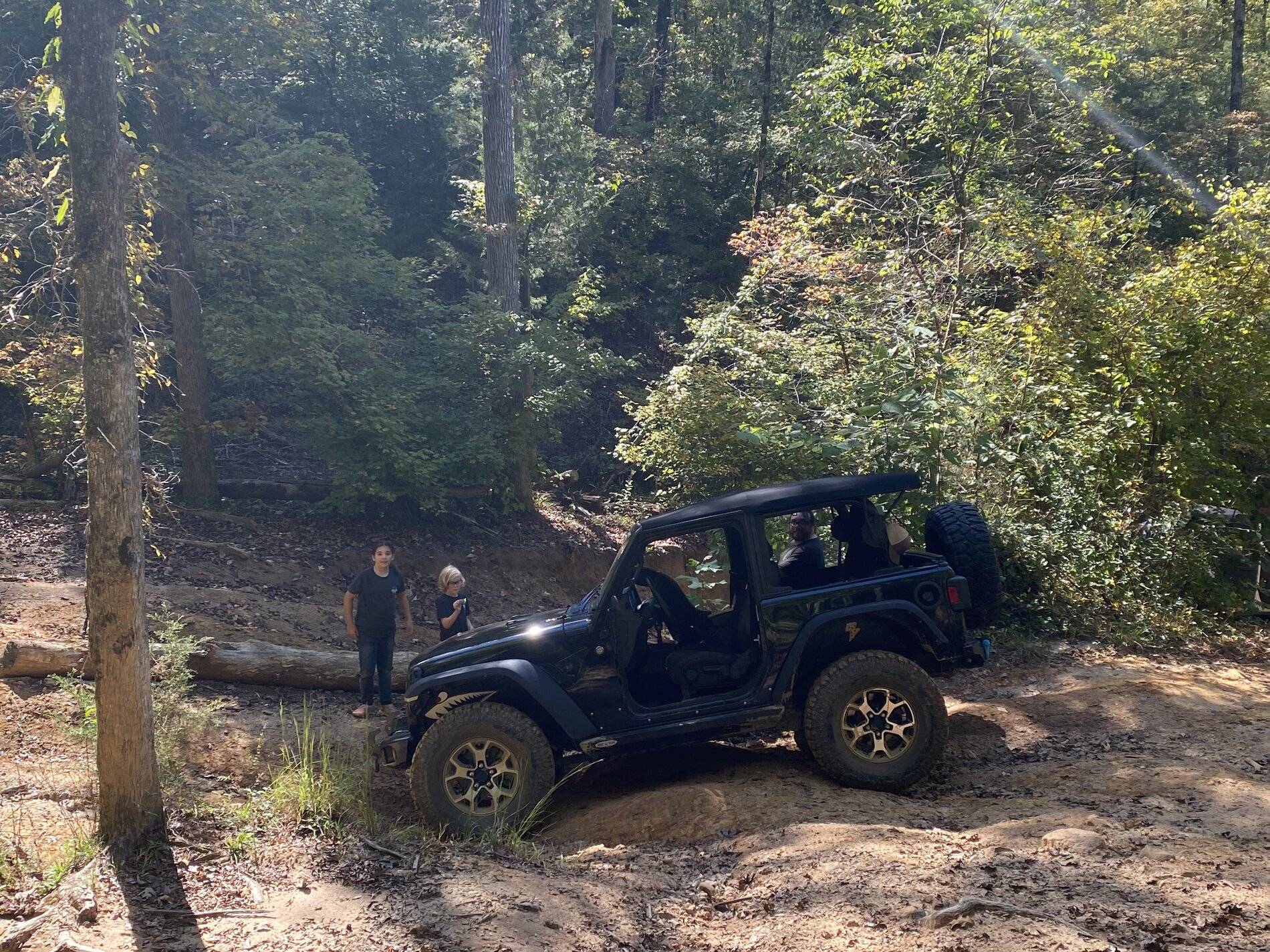 Jeep Wrangler JL 2 Door JL Sport ONLY - Let's see them! 00D5F976-7971-4BC3-BB5C-CDD4550FE684