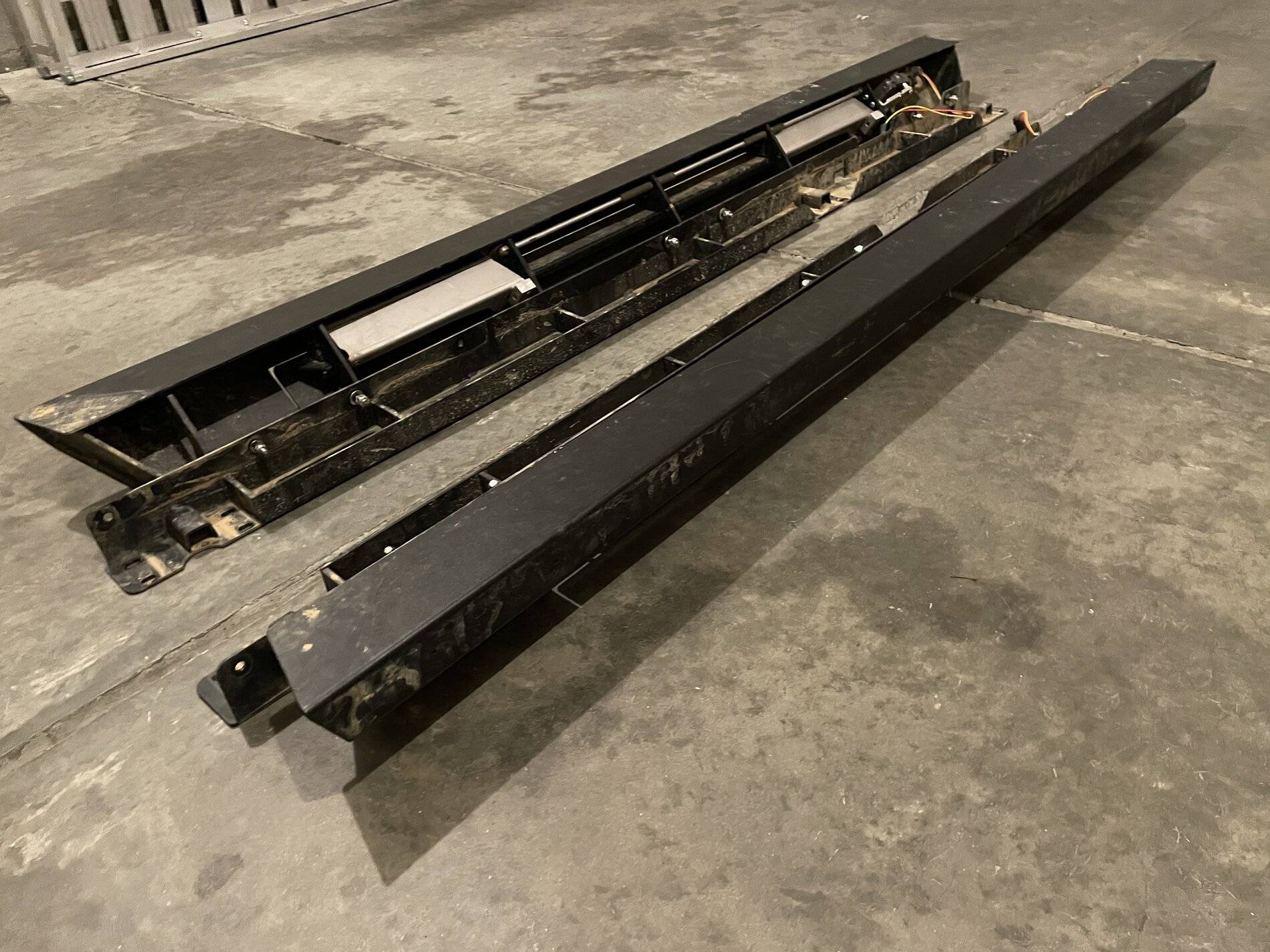 Jeep Wrangler JL Gen2 Rock Slide Engineering Step Sliders JL 4 door 95B821A3-BCBE-49A9-9F0C-6E7ED13F3056