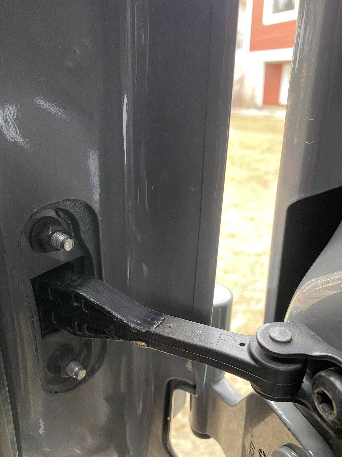 Jeep Wrangler JL Over extended passenger door damage F8273F17-EE75-410E-BCC5-BF23D18FC481