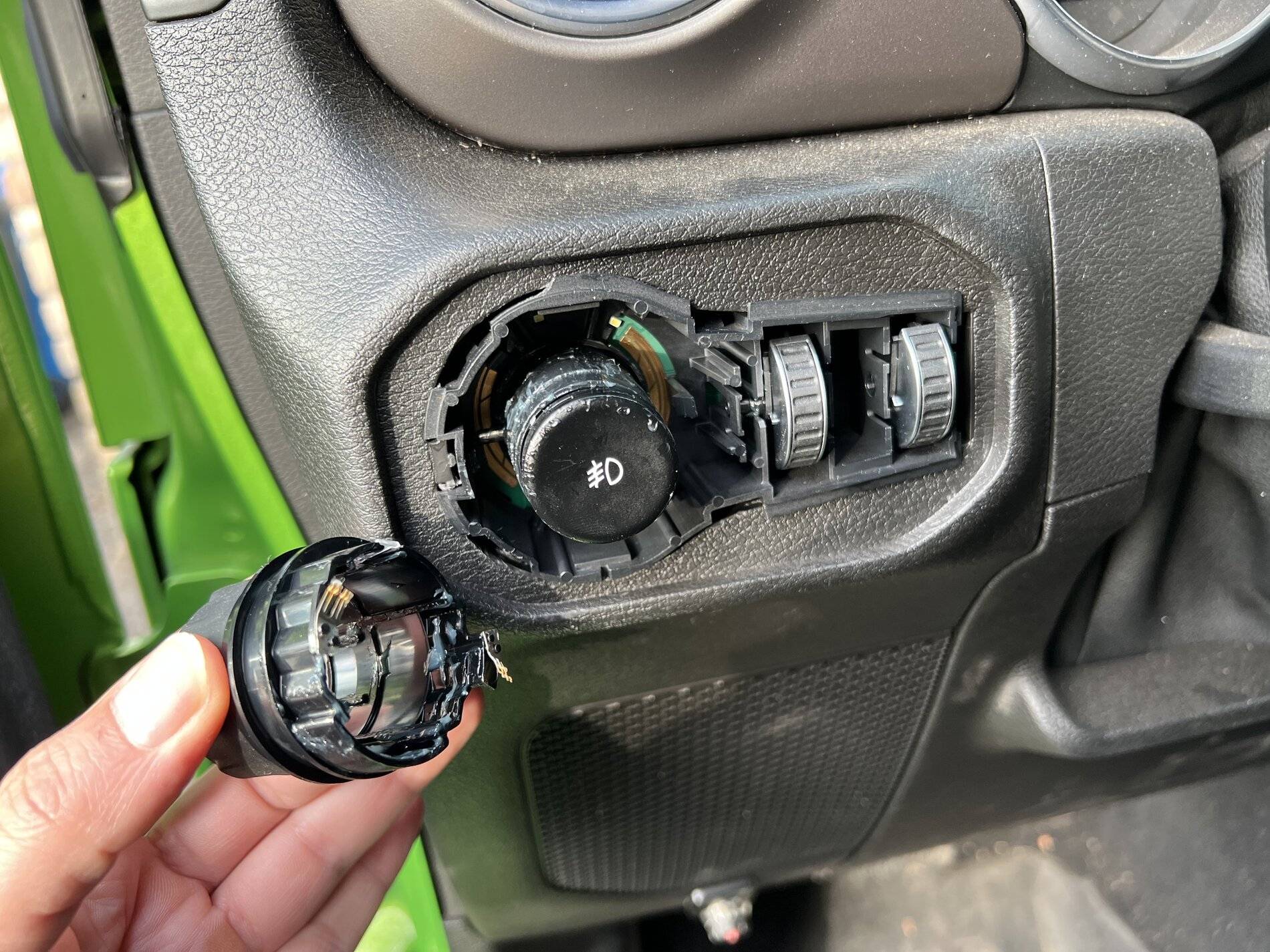 Jeep Wrangler JL Broke my light switch 28D49B4E-D8D2-45B5-96CA-B2018A13A342