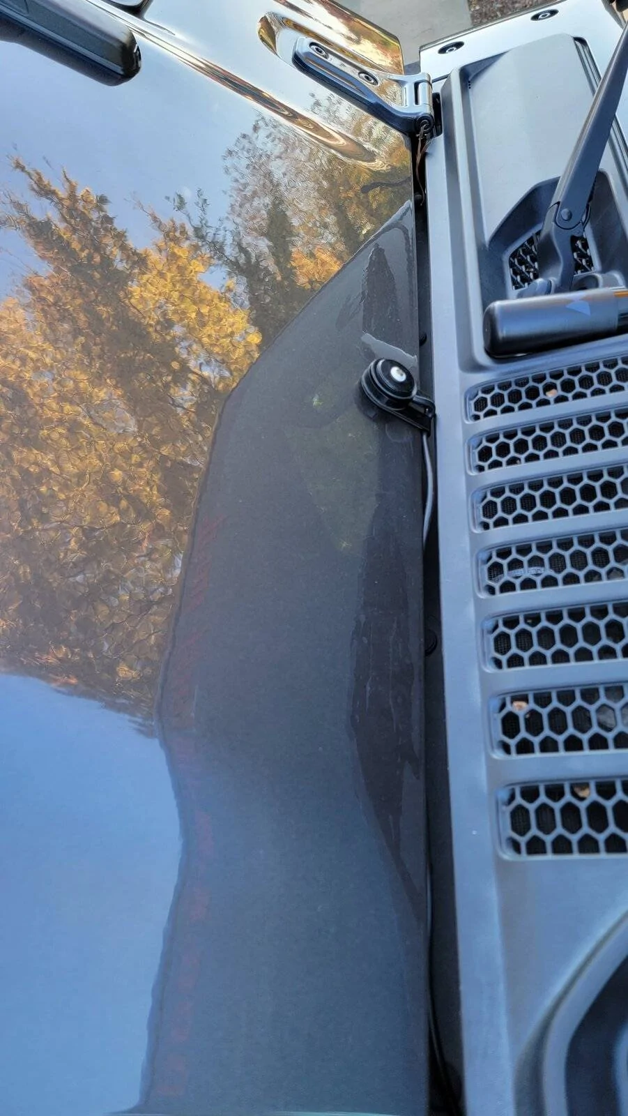 Jeep Wrangler JL GMRS antenna mounting 20211117_145425