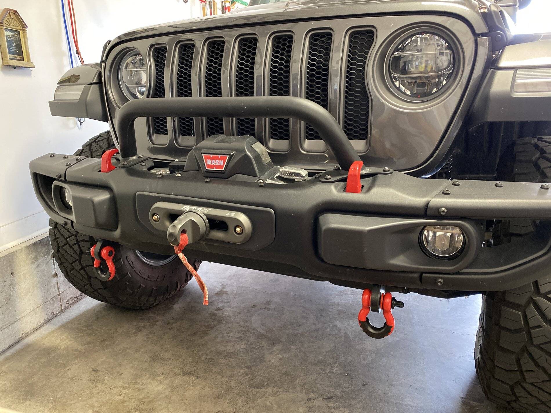 Jeep Wrangler JL Warn Low vs Mid Height Grille Guard HMID2456.JPG