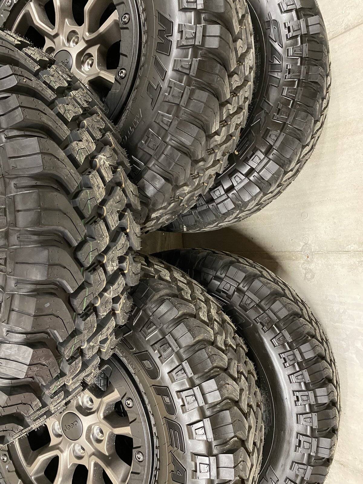 Jeep Wrangler JL WTB Rubicon 392 take offs B428C530-0ED8-4B3D-96C1-9AD947946961