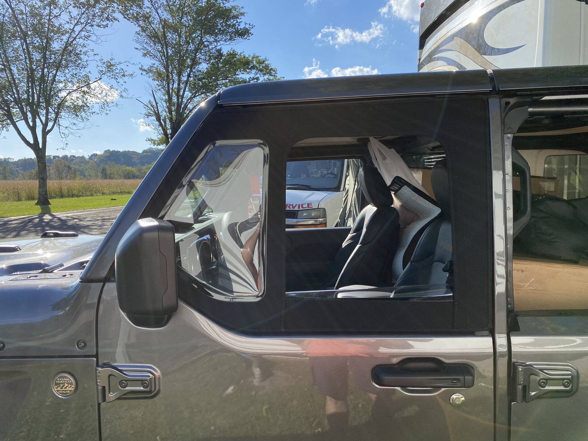 Jeep Wrangler JL Half Doors 111EE031-37B6-4FE5-AA3D-B6FB8BF927D0