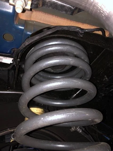 Jeep Wrangler JL Spring Seats misaligned on Rear Axle driver side spring