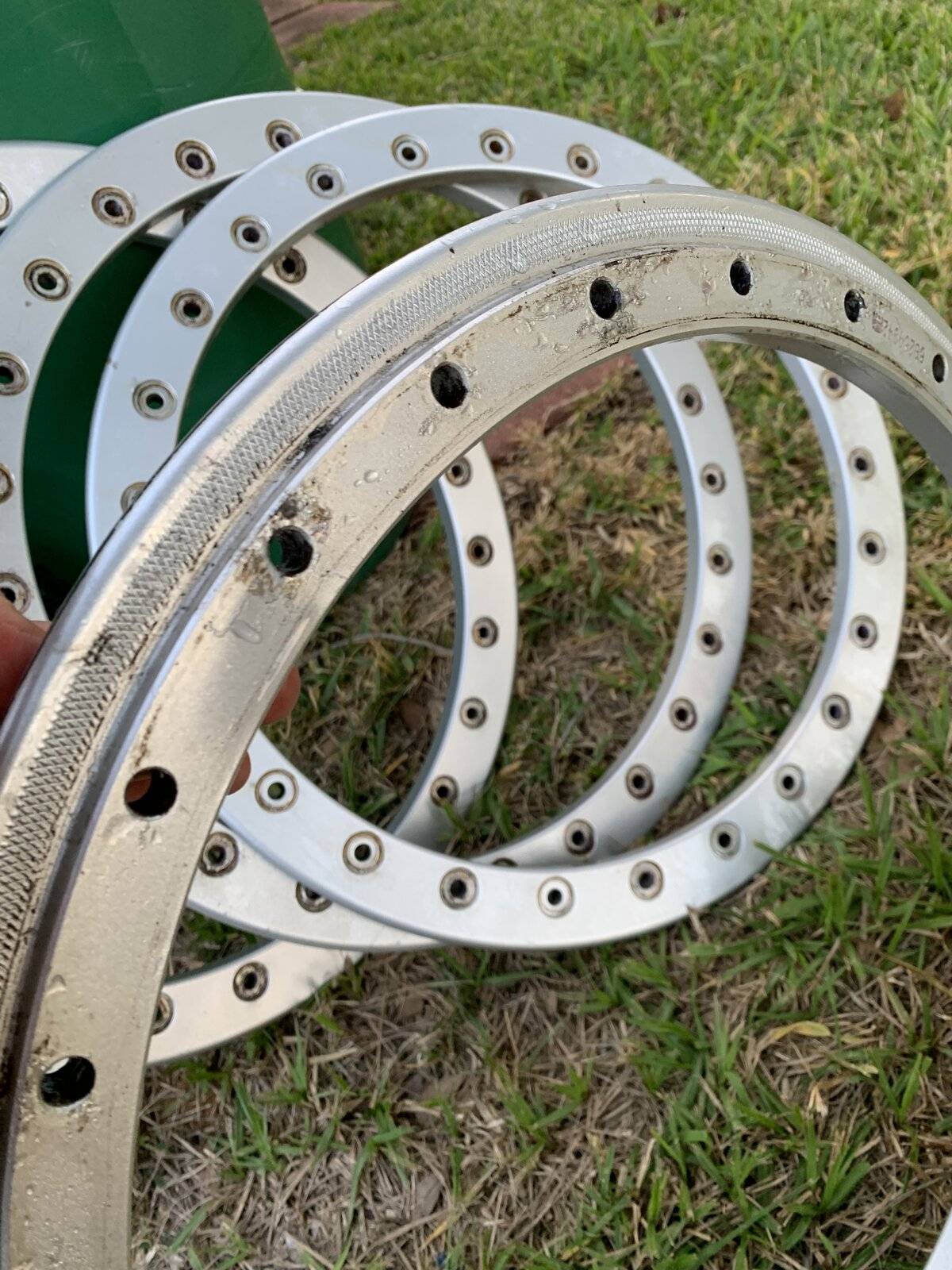 Jeep Wrangler JL Mopar beadlock rings. 214185A3-8CAB-4F9A-8FCE-3E1694E4D228