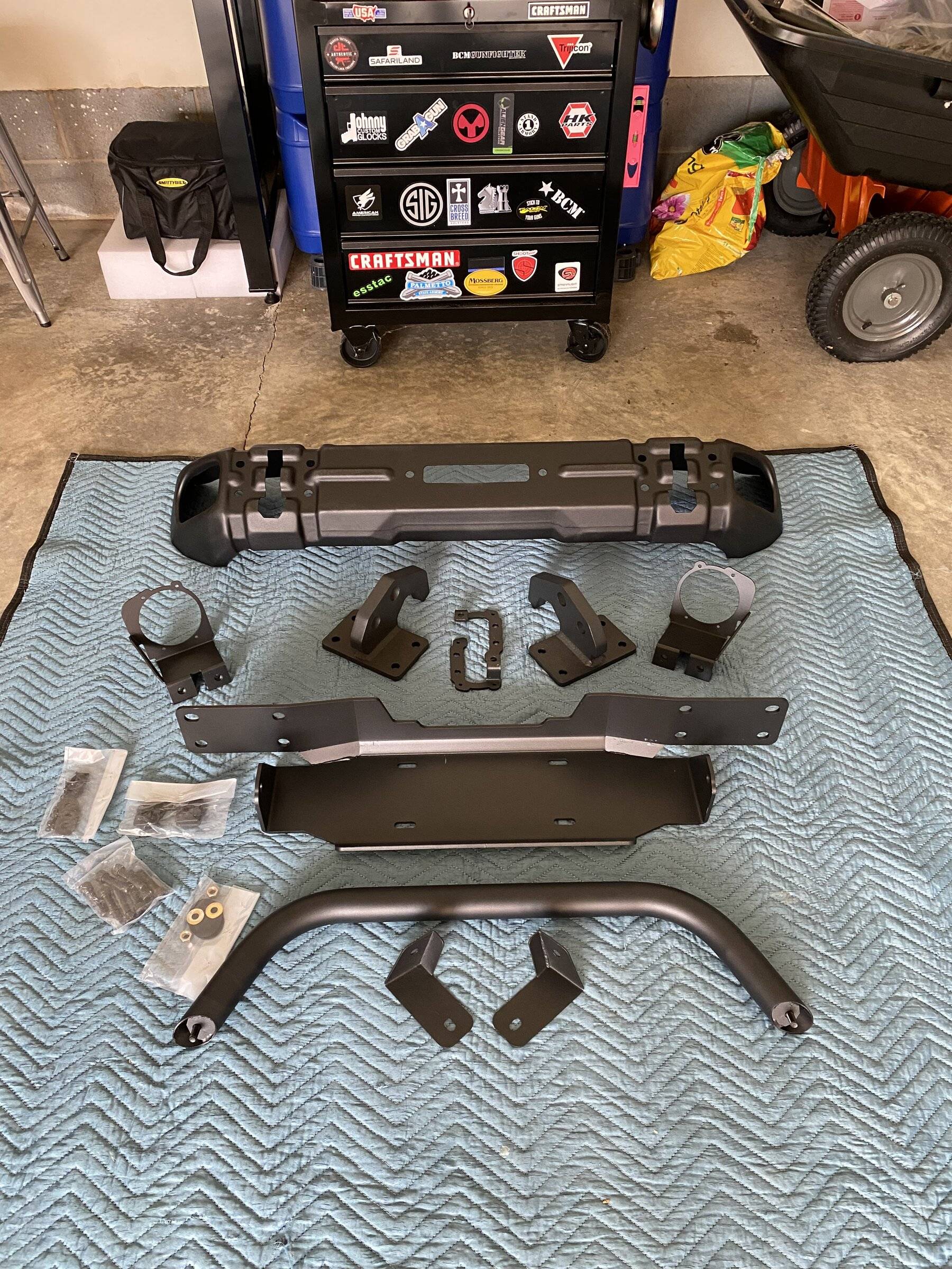 Jeep Wrangler JL Stubby Bumper. Let's see them. 60878873-3D0B-47B4-960A-61B13A0979B8