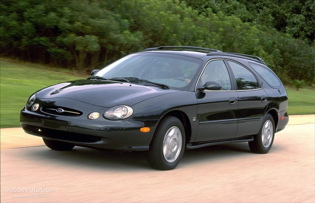 FORDTaurusWagon-2684_1.webp