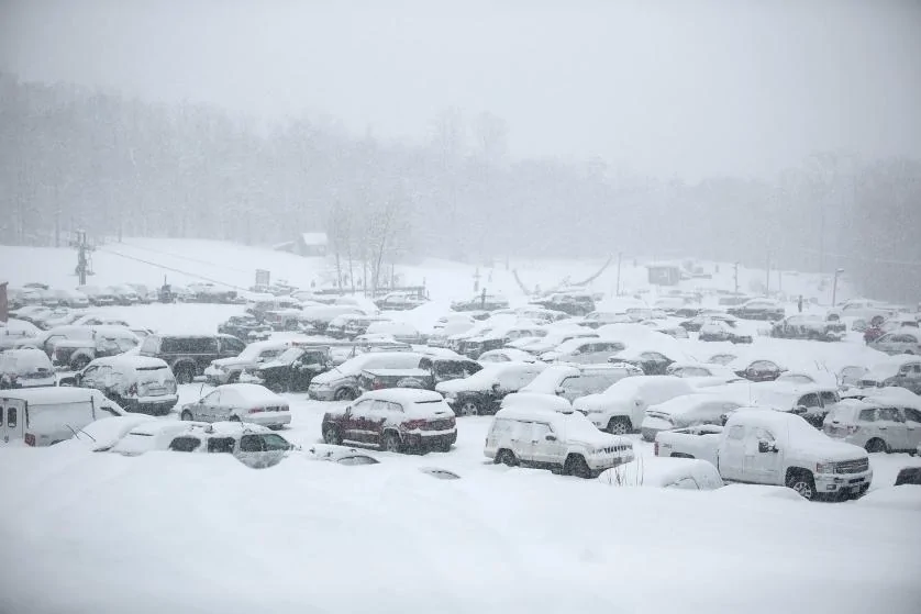 killington_snow_cars_march_2014.webp