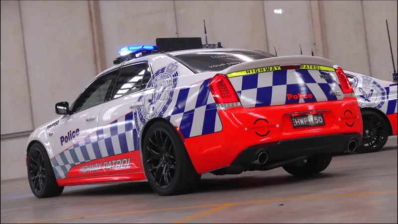 Jeep Wrangler JL RHD JLU? %2Feditorial%2F118239%2Fnsw-police-has-adopted-bmw-and-chrysler-highway-patrol-cars-359