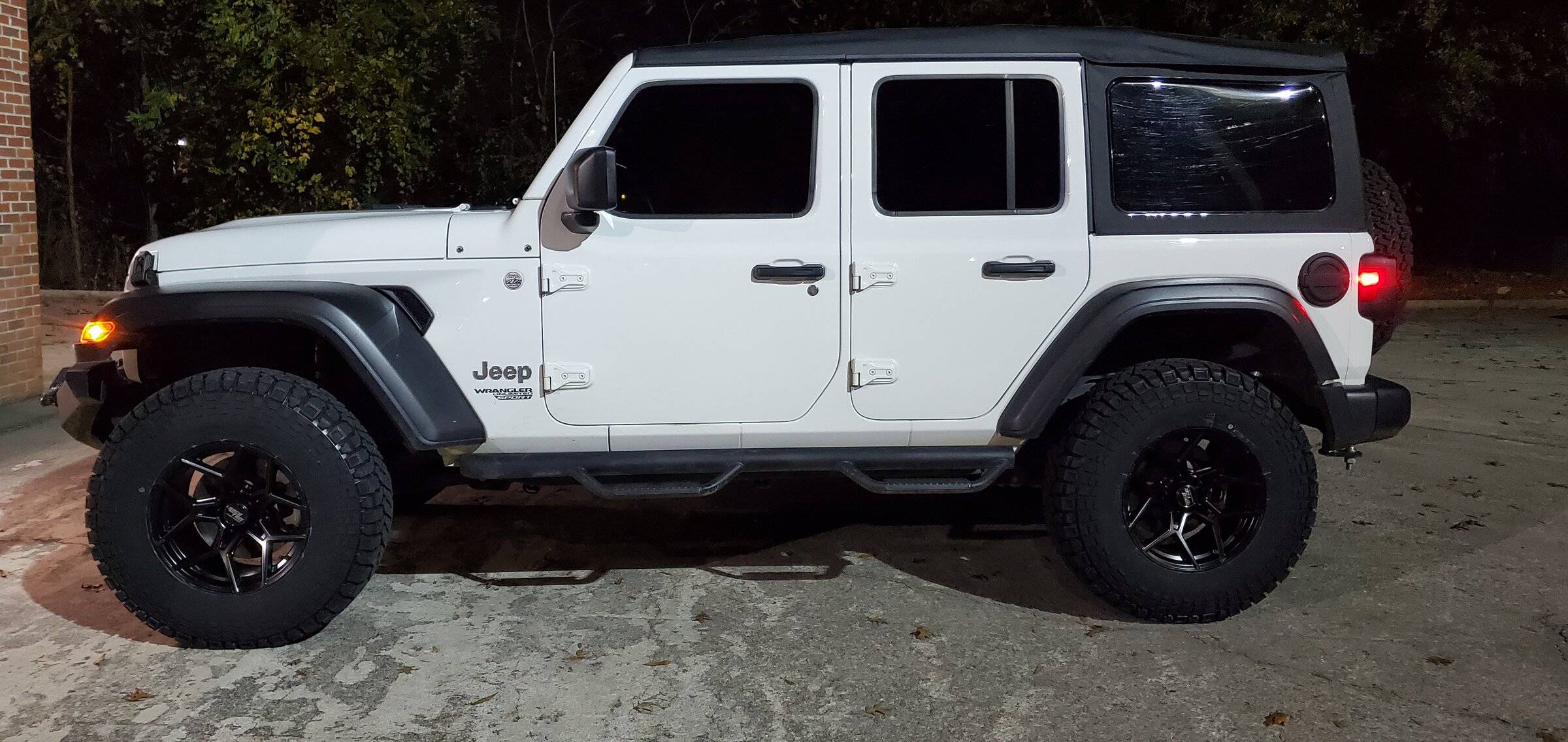Jeep Wrangler JL Rubicon 392 fox shocks 20211116_182647