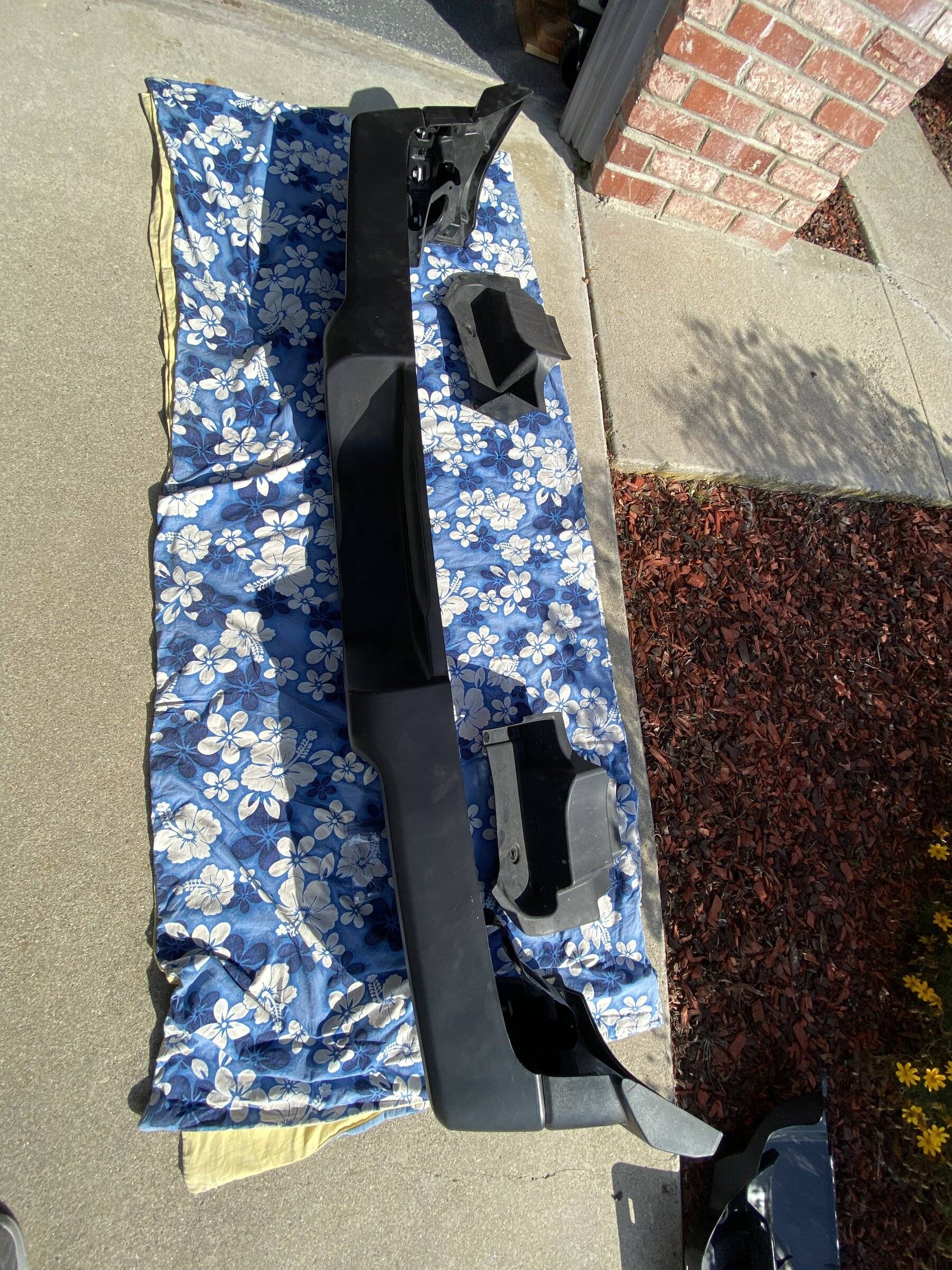Jeep Wrangler JL Front and rear stock Willys bumpers 1B19F39E-C134-4EB4-85DC-FF52FFDF1F2D