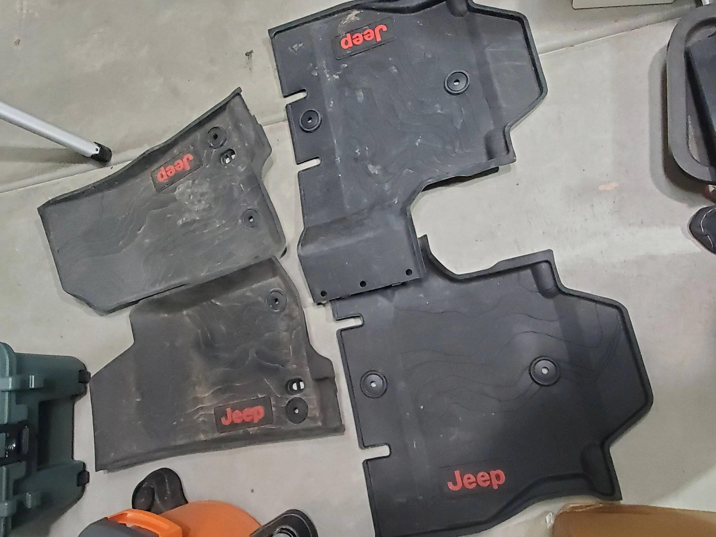 Jeep Wrangler JL Mopar Slush Mats Red Letters $70 20211203_172649