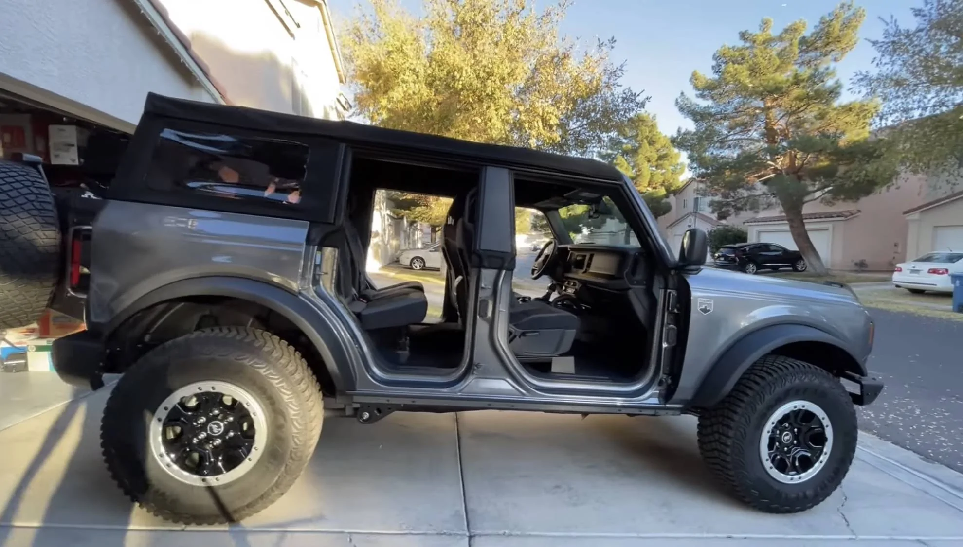 Jeep Wrangler JL All this Bronco talk ??? FCA8F654-7410-4556-90B3-D19181D2F657