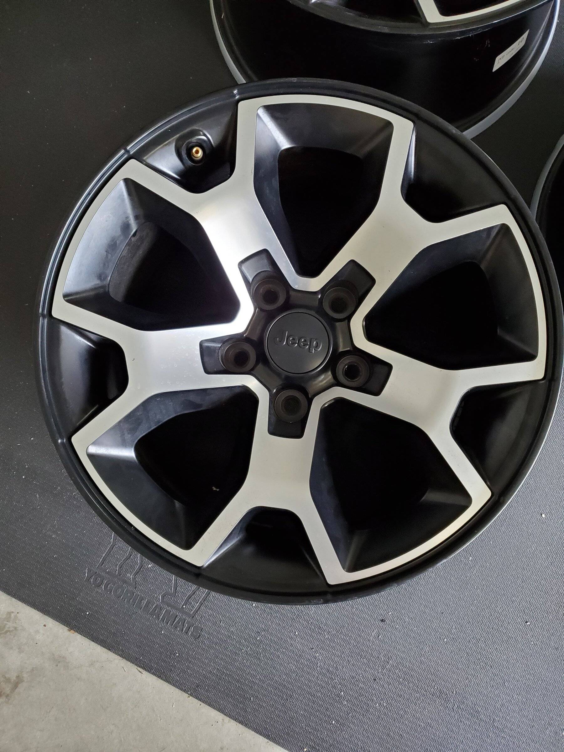 Jeep Wrangler JL fs quadratec morphic wheels 20211207_133803