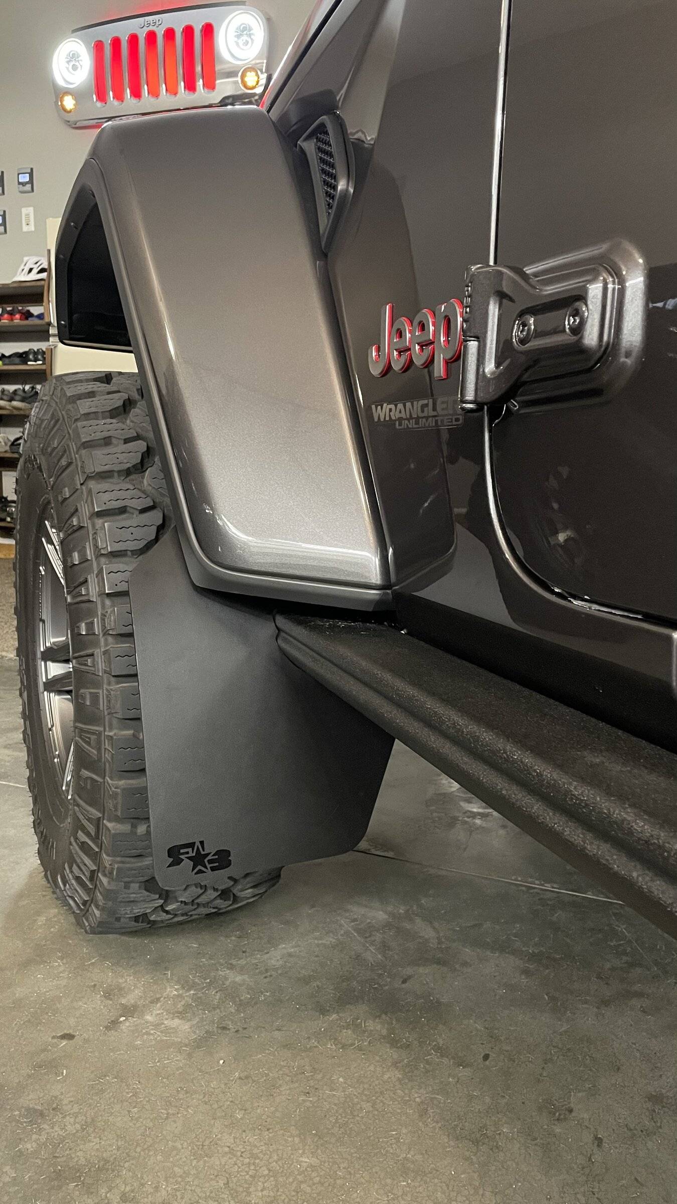 Jeep Wrangler JL Mudflaps and Rubicon Flares? 5A93C5C2-BD2A-4377-A03D-90C7B124F054