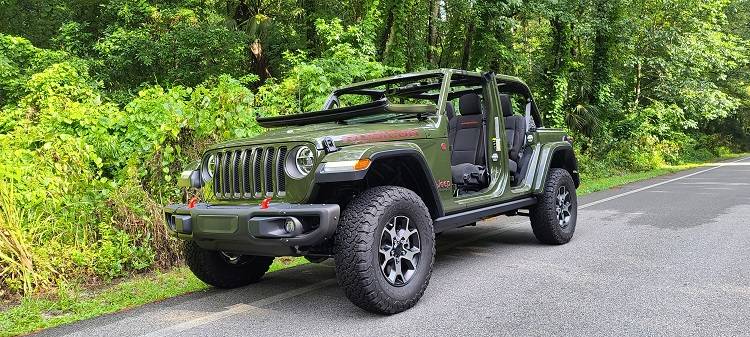 Jeep Wrangler JL Anyone fold down their windshield? JL naked
