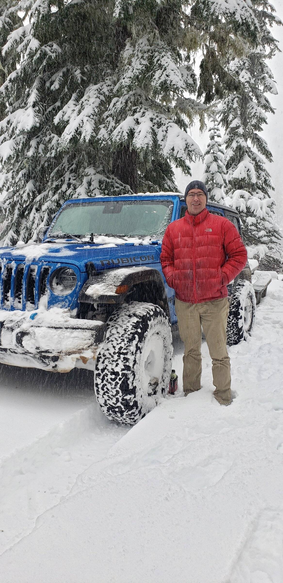 Jeep Wrangler JL Playing in the snow. 20211211_114752