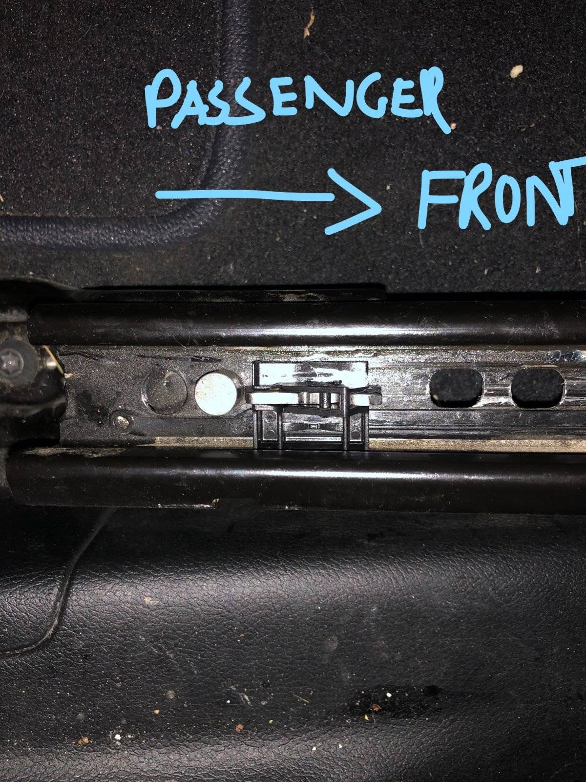 Jeep Wrangler JL Front Seats adjustment handle broke Passenger front