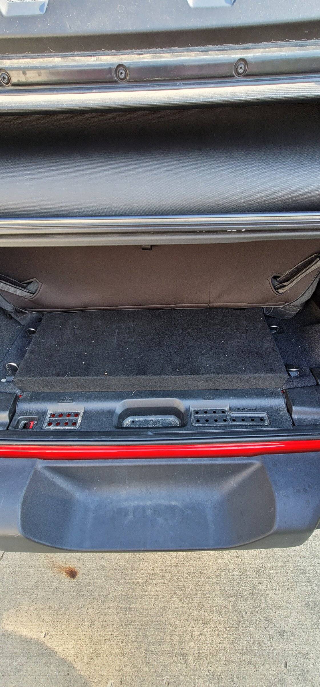 Jeep Wrangler JL Subwoofer enclosure 20210730_175518