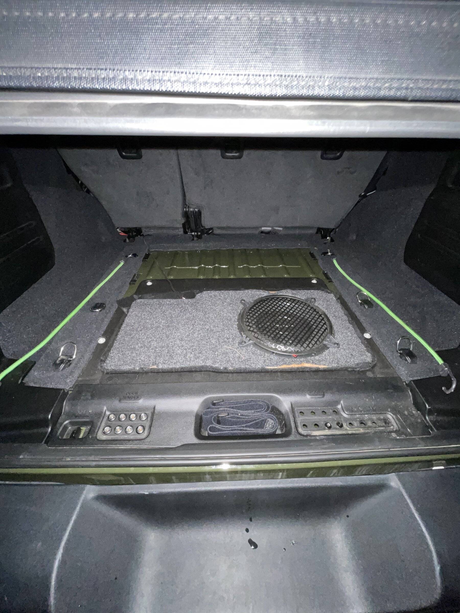 Jeep Wrangler JL Subwoofer enclosure 872EC2D3-983C-4EF5-8070-815FA851723D