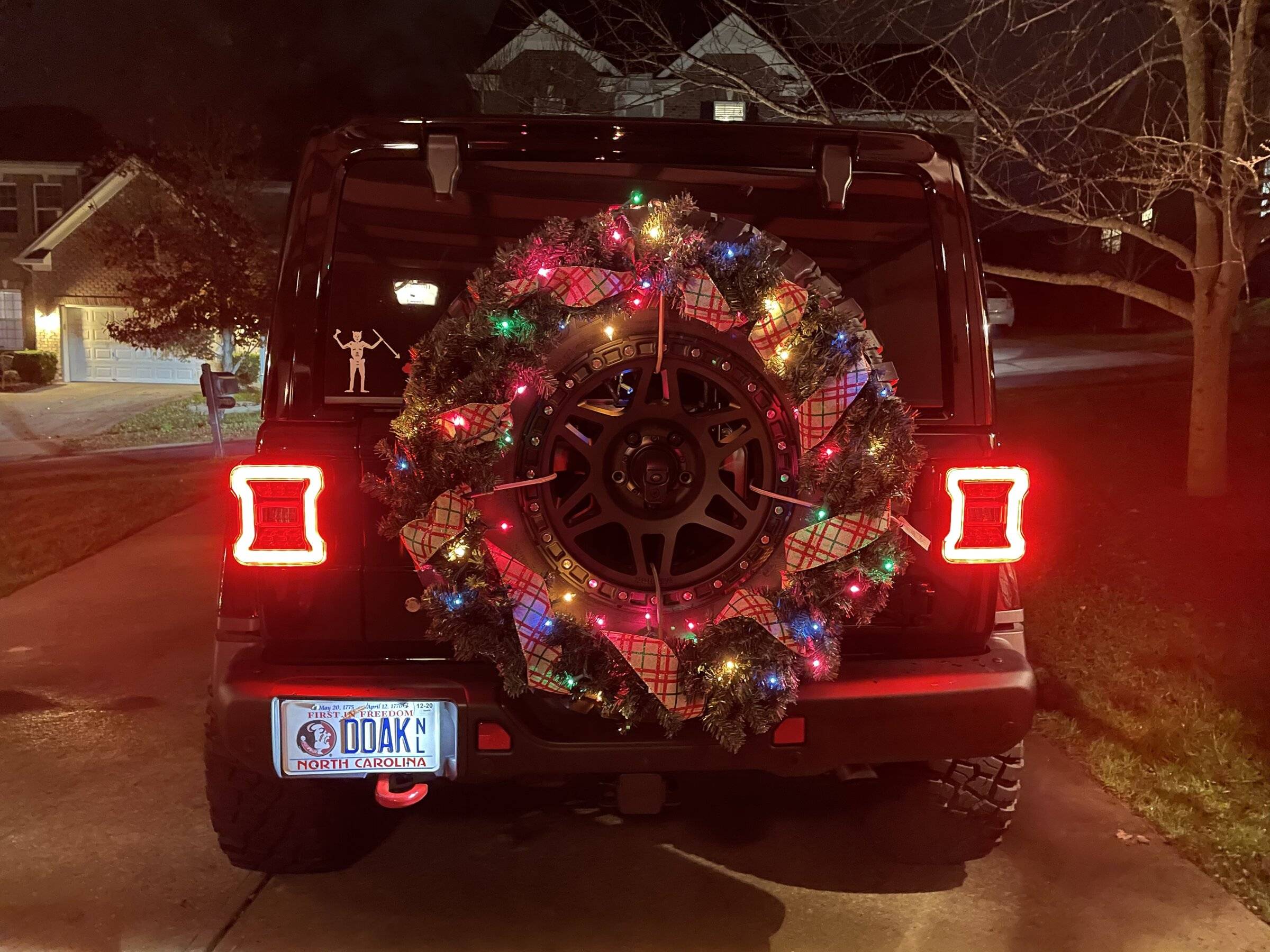 Jeep Wrangler JL christmas lighting A4C651F1-4E2B-41E0-955C-6B675944D9DA