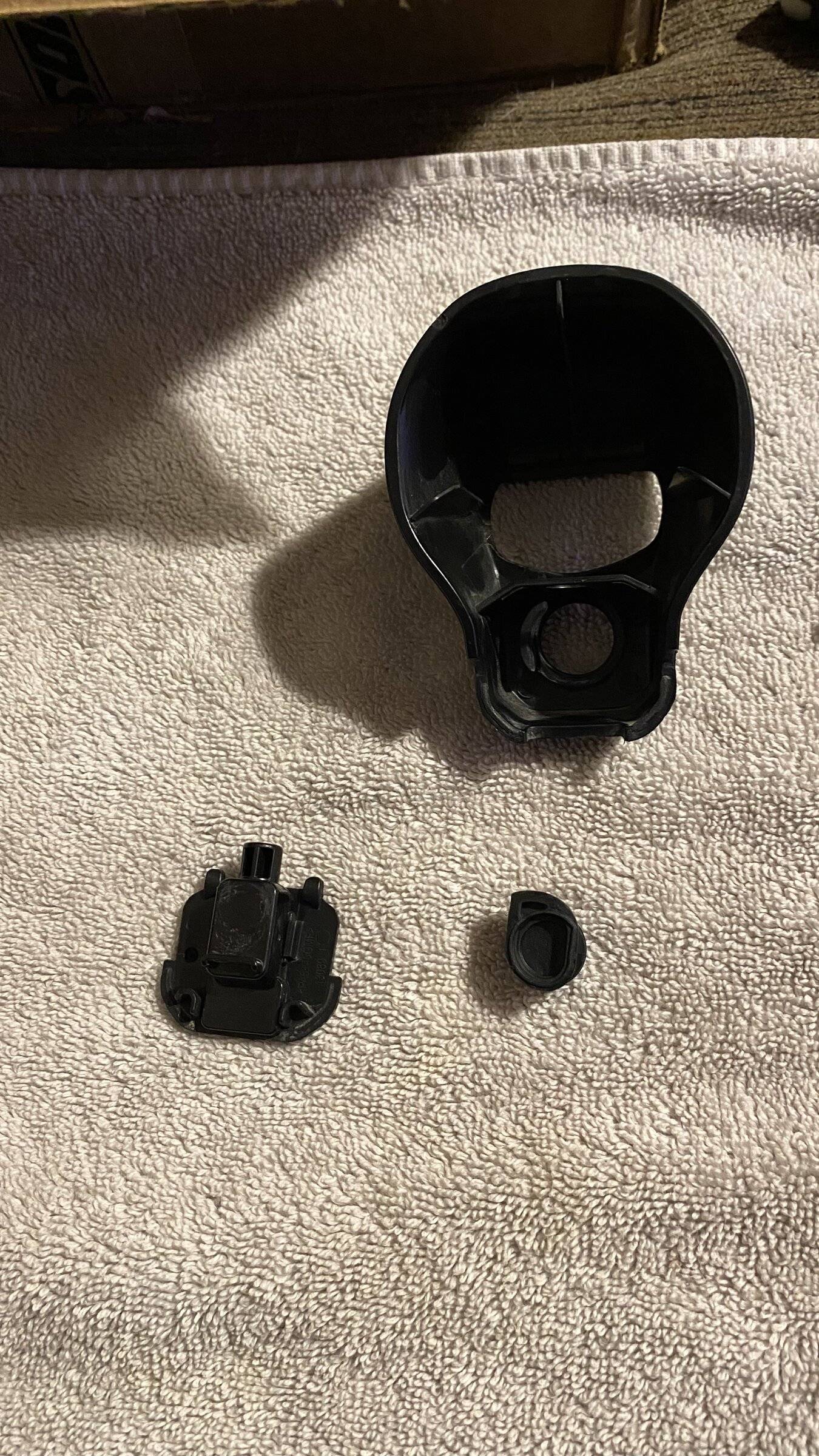 Jeep Wrangler JL Rear camera locking cover for the spare. 7D72A12A-BA92-47E7-9D96-F98D9D3CEEB6