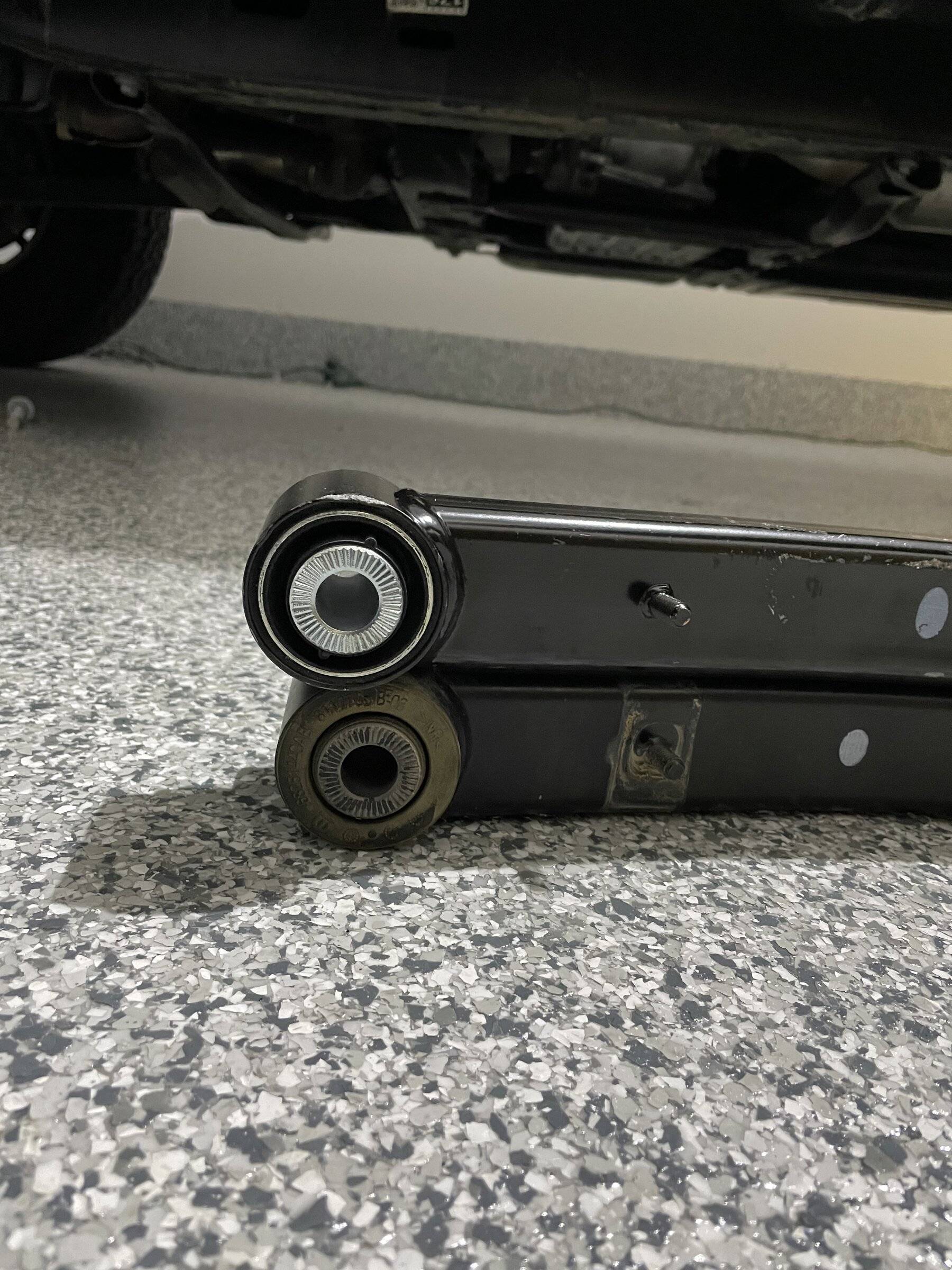 Jeep Wrangler JL Mopar LCA swap 6BE9E1D2-C56C-4A47-A27D-BF407D1E90DC