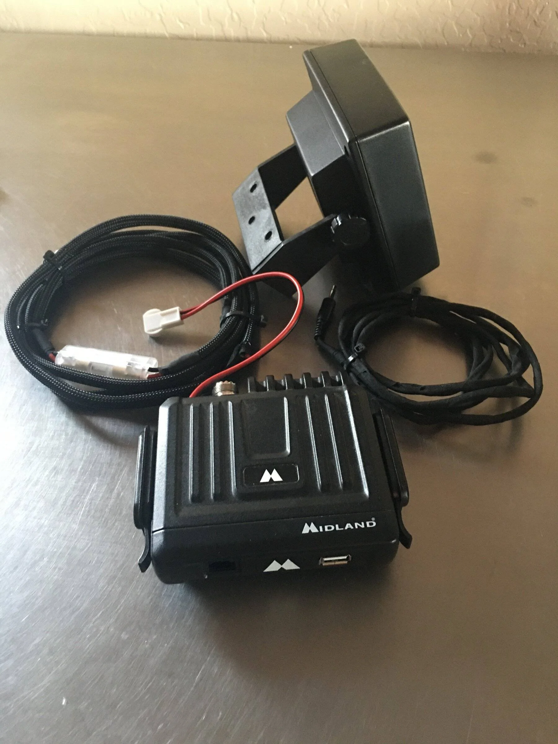 Jeep Wrangler JL Midland MicroMobile MXT275--Complete System Radio in Base, Power Cord, External Speaker