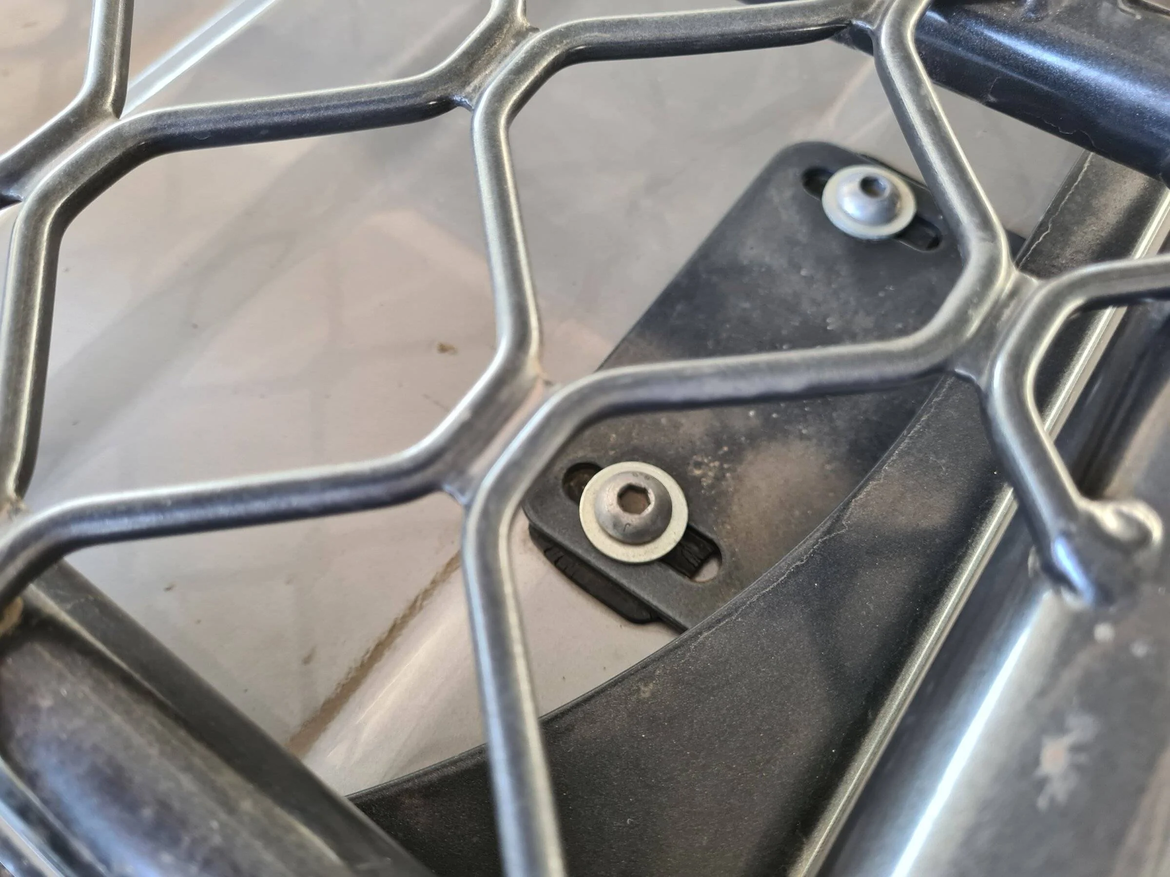 Jeep Wrangler JL ARB BASE Rack Installation on JLU Wrangler 20211216_153631
