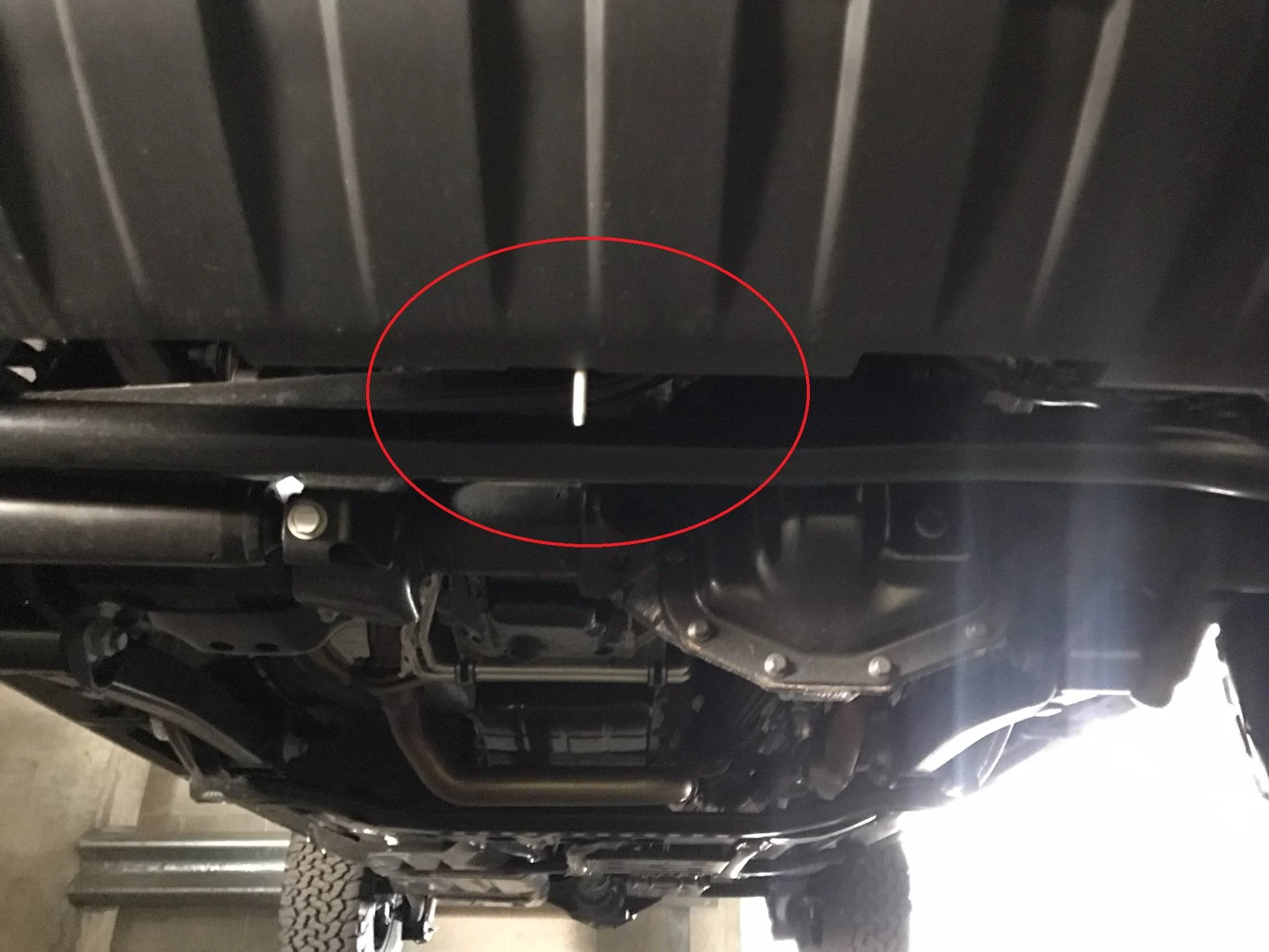 Jeep Wrangler JL Found suspocious long bolt hanging under bumper IMG_5764