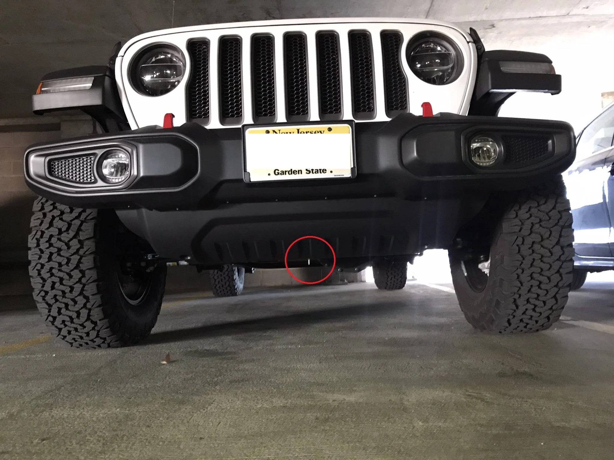 Jeep Wrangler JL Found suspocious long bolt hanging under bumper IMG_5765