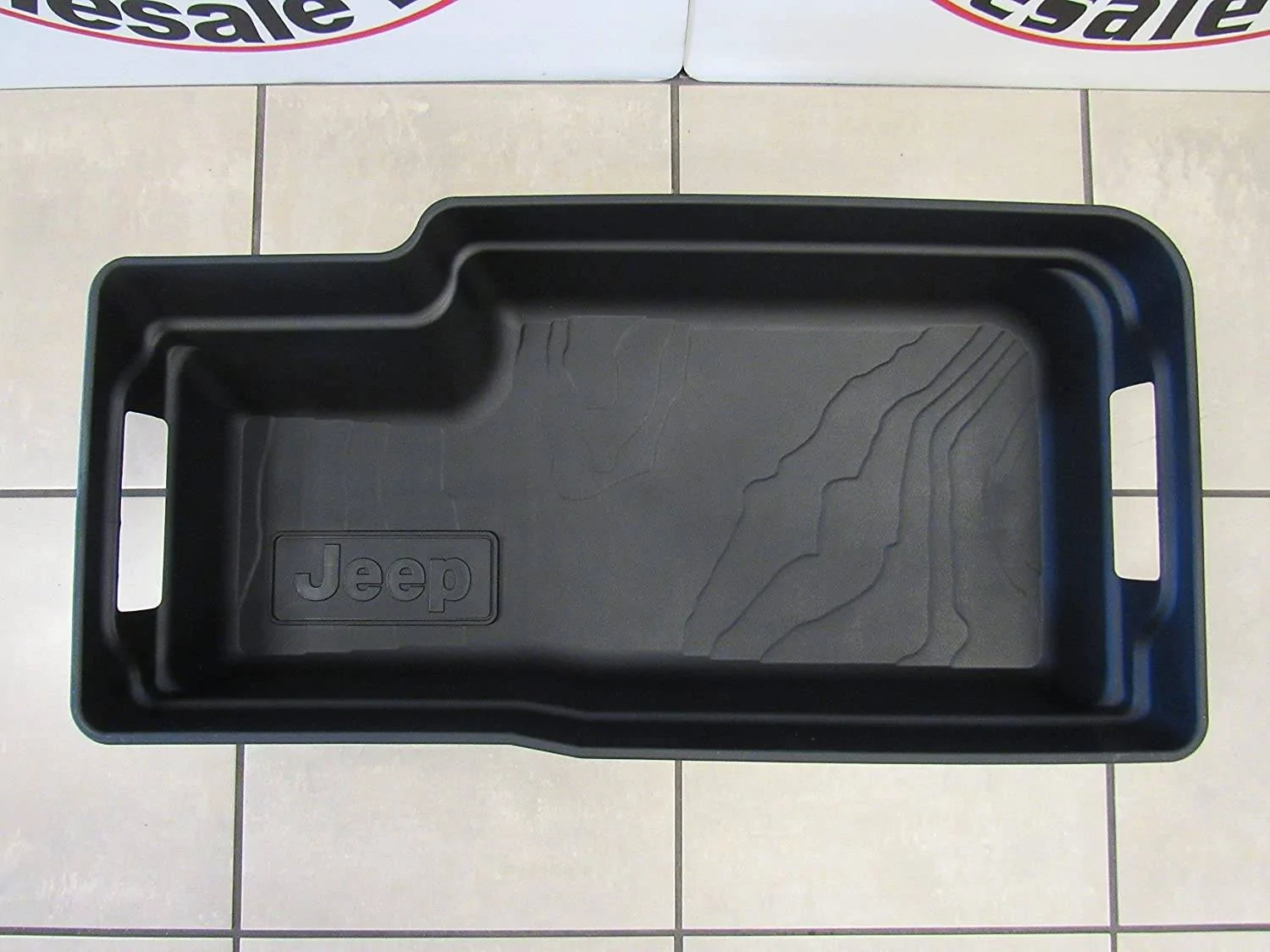 Jeep Wrangler JL Cargo Area Tub Space Dimensions cargo area tu