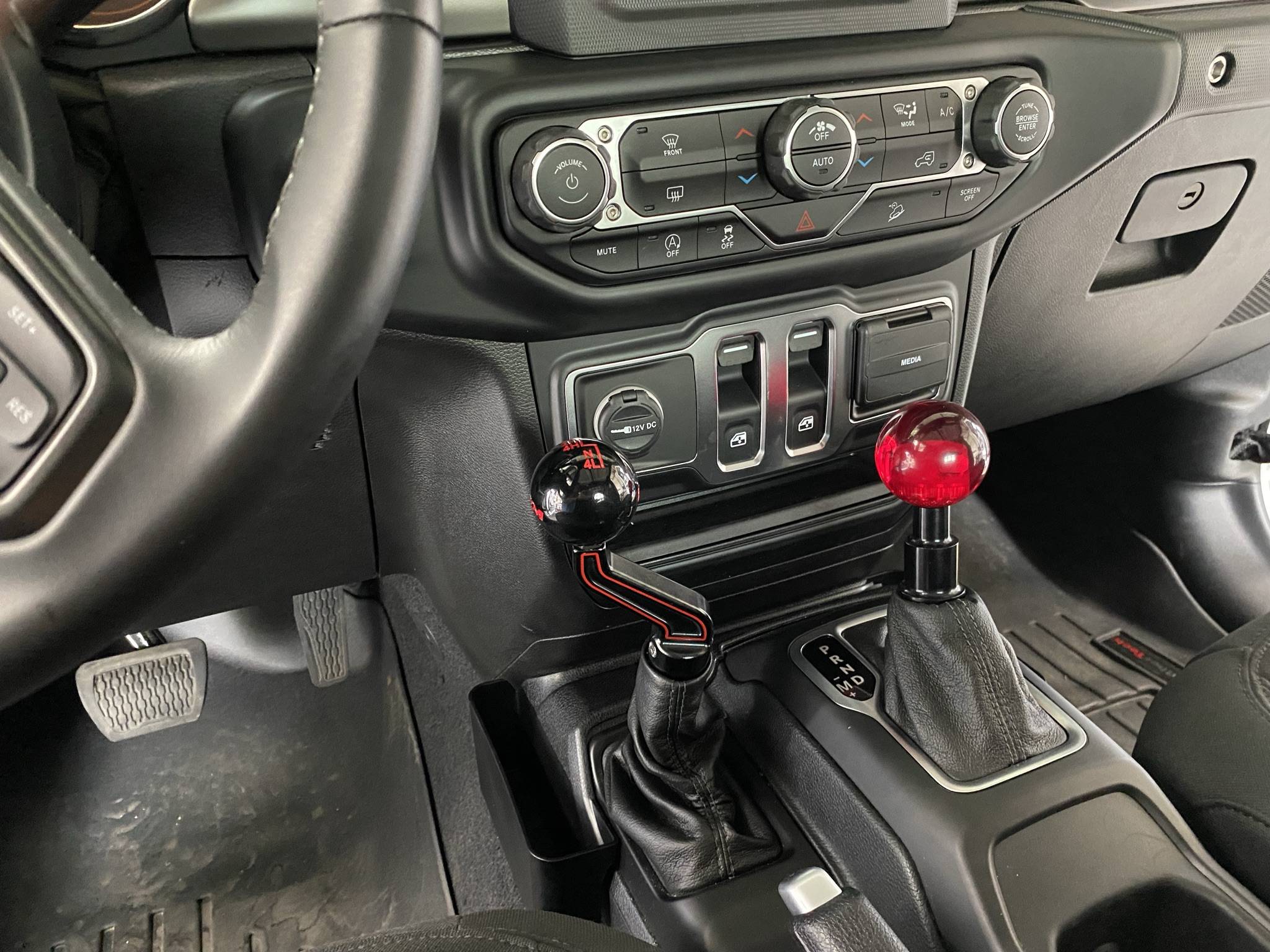 Jeep Wrangler JL JL 2 door pic and mod thread IMG_5062.JPEG