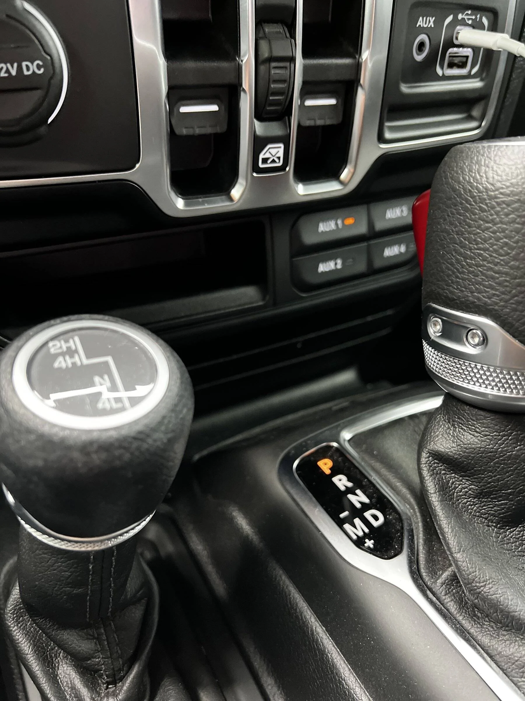 Jeep Wrangler JL Aux Switch Panel - OEM vs aftermarket? tempImageCtD5Go