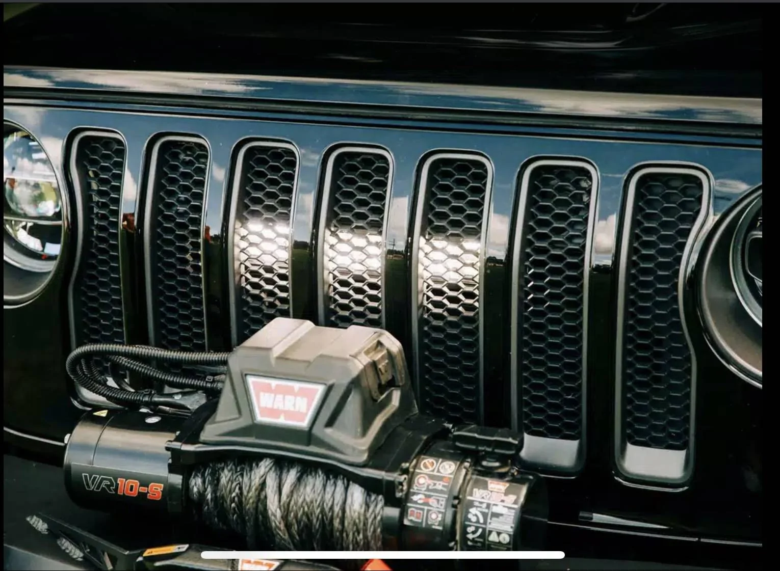 Jeep Wrangler JL Behind Grill LED Lights, good idea? 113E3D26-9850-4D9F-8693-01C777F84AD5