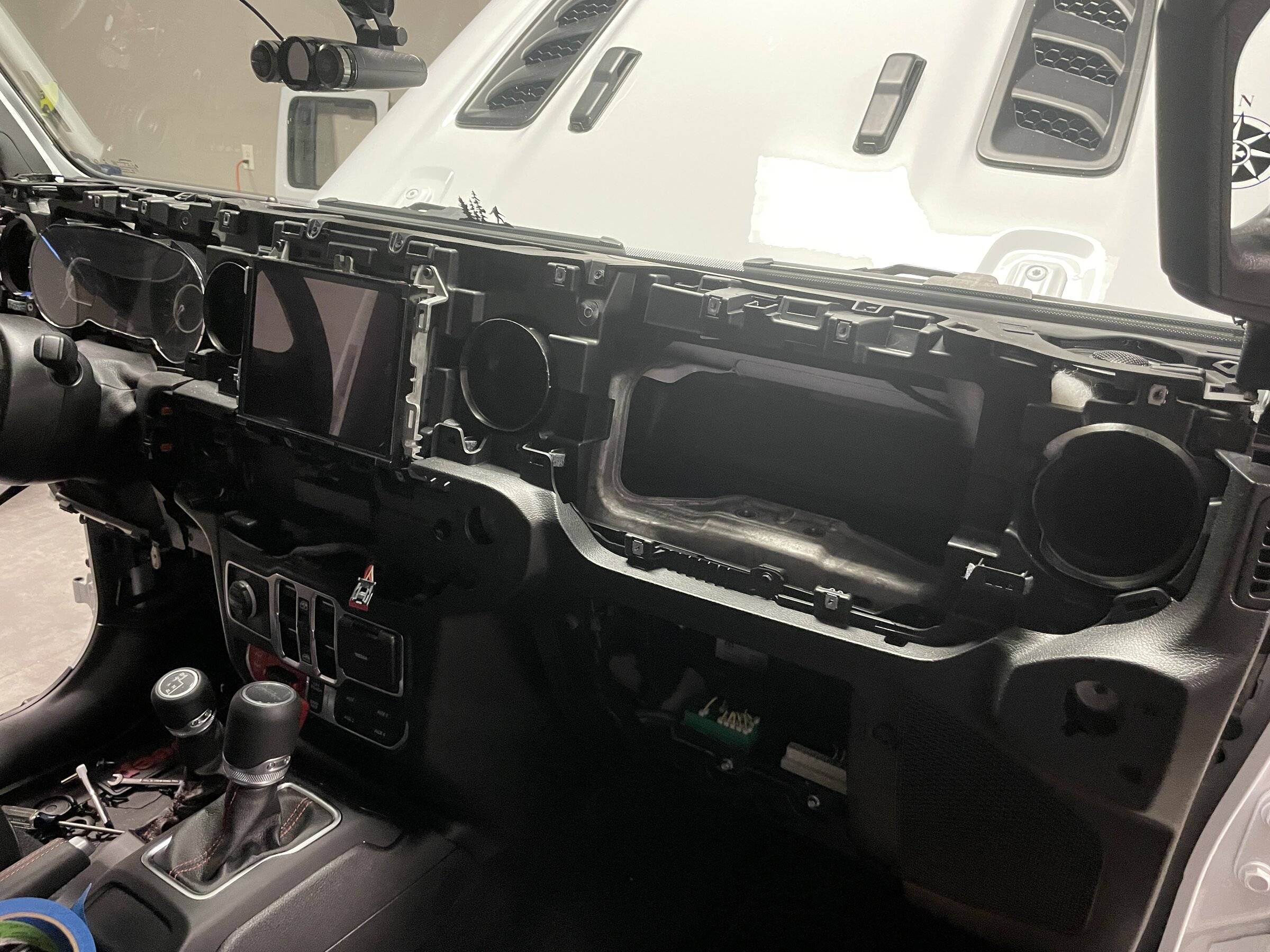Jeep Wrangler JL Adding an Aftermarket Amp(s) 0C485D50-266A-4DBB-B9E9-3ED508DC121E