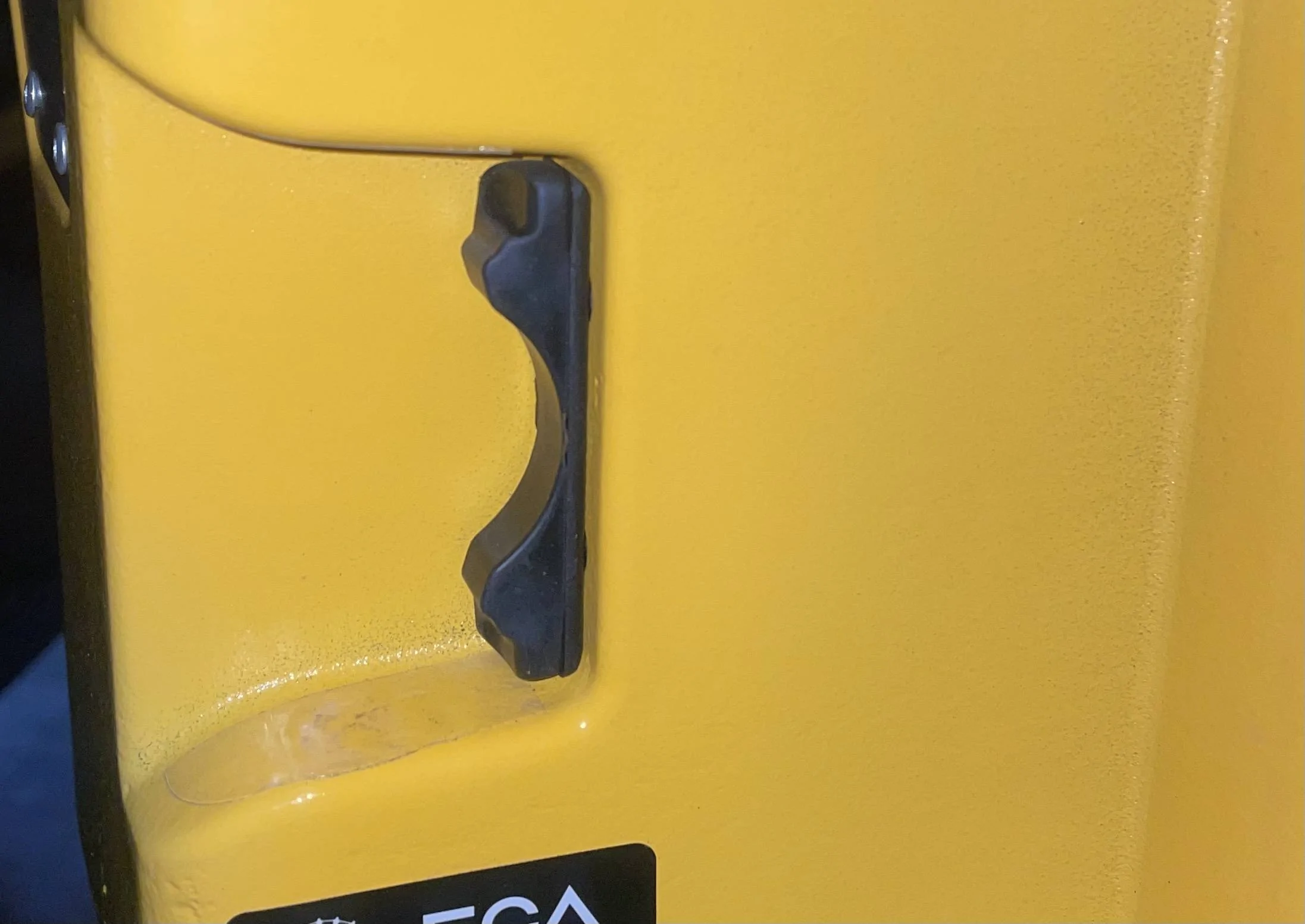 Jeep Wrangler JL Tailgate Latch Stop Bumper 9F206A15-032B-43C7-9496-31835413B17F