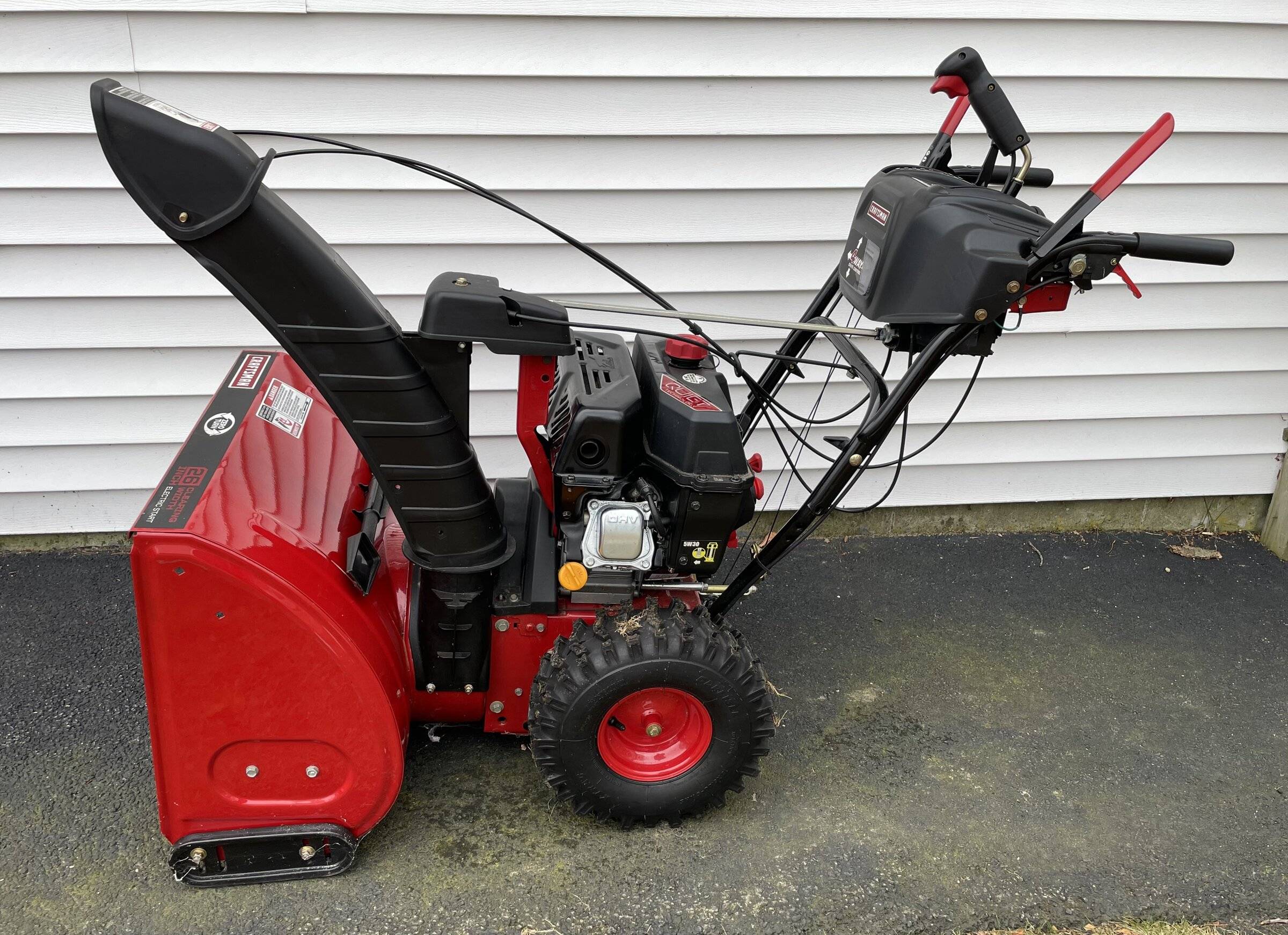 Jeep Wrangler JL Craftsman 26-in electric/pull start snowblower 74585326-410E-46D6-B1F7-18655F924D84