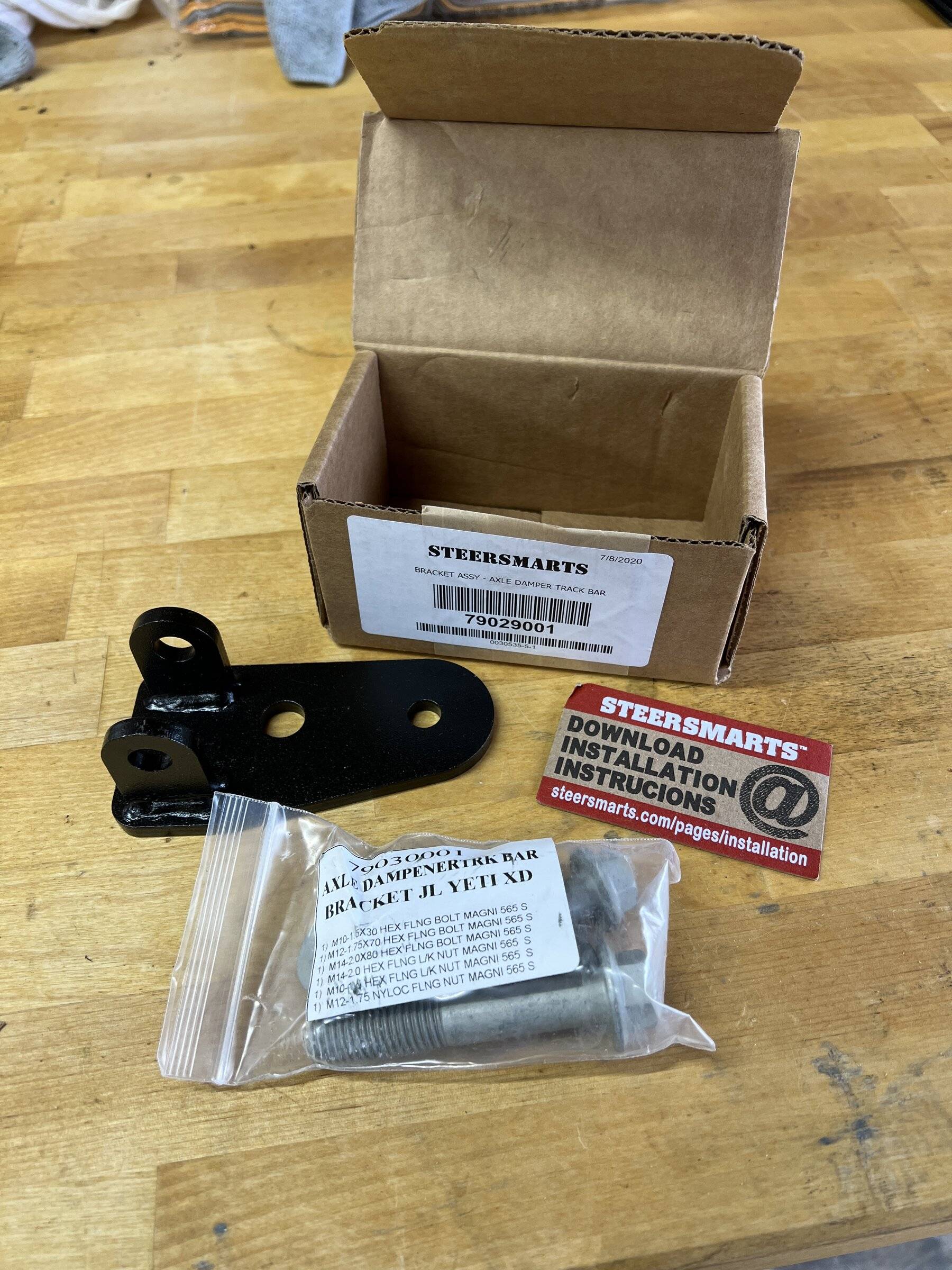 Jeep Wrangler JL Steer Smarts Tie Rod, Tie Rid Damper Bracket, Stabilizer Relocation Bracket IMG_0380.JPG