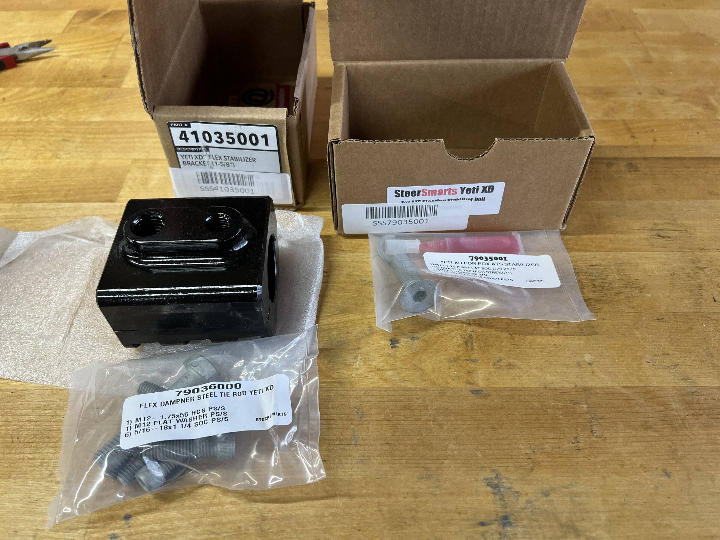 Jeep Wrangler JL Steer Smarts Tie Rod, Tie Rid Damper Bracket, Stabilizer Relocation Bracket IMG_0382.JPG