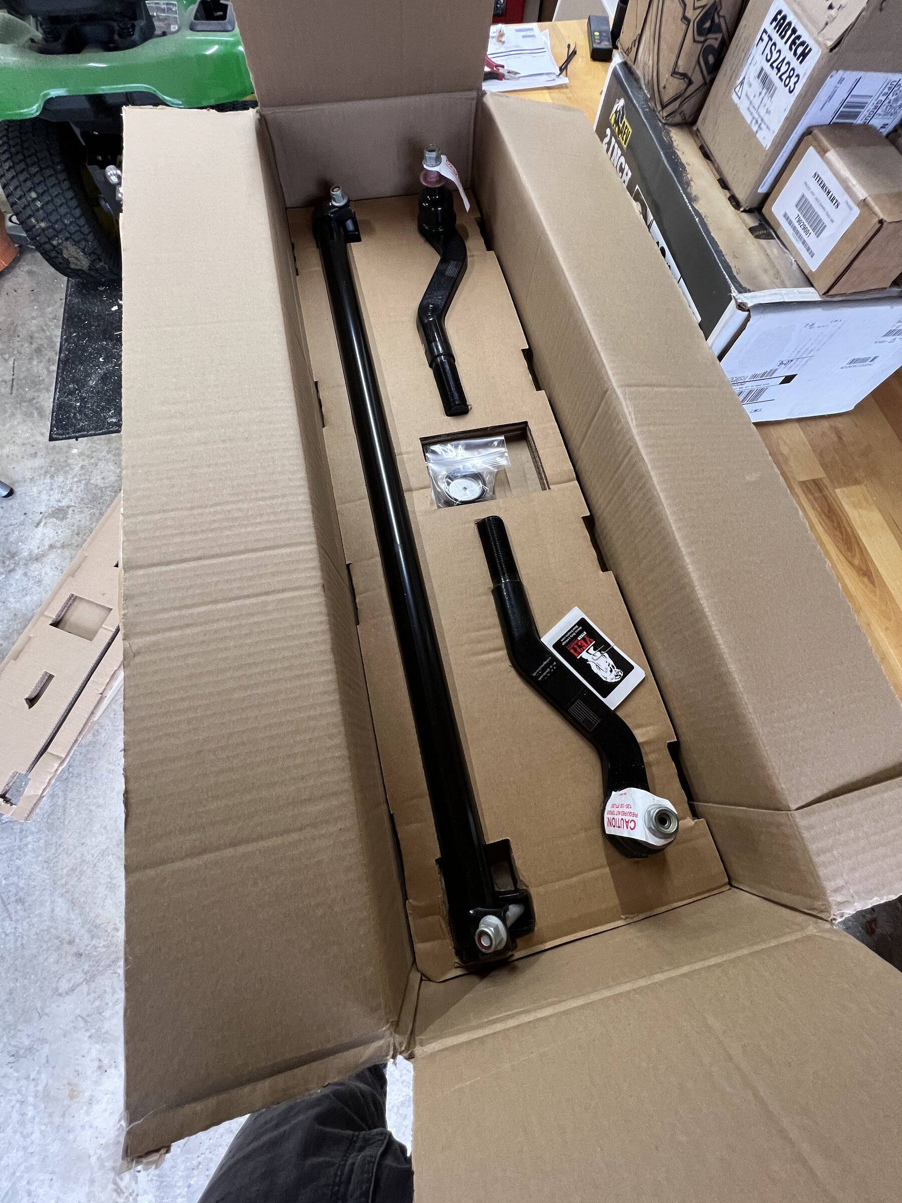 Jeep Wrangler JL Steer Smarts Tie Rod, Tie Rid Damper Bracket, Stabilizer Relocation Bracket IMG_0388.JPG