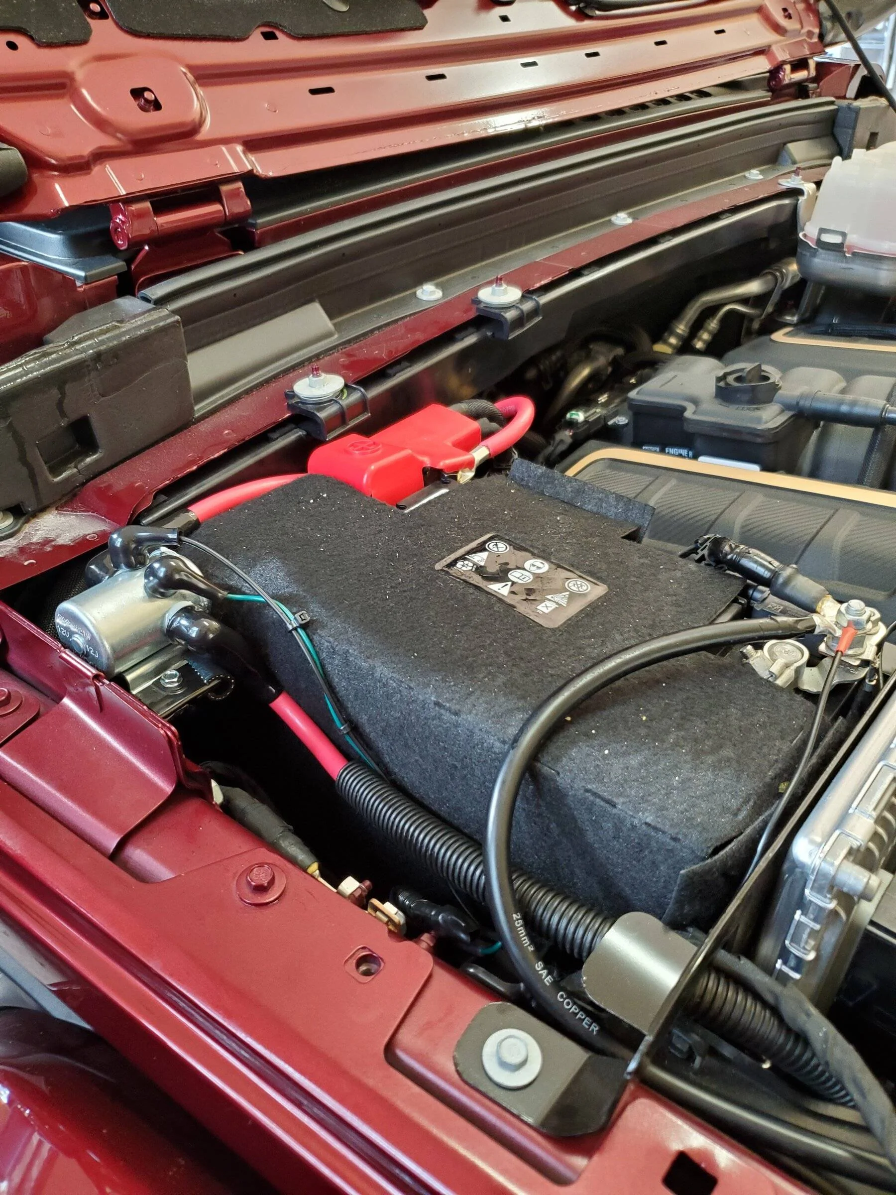 Jeep Wrangler JL Warn Power Interrupter in the 392 Engine Bay 20211230_095845
