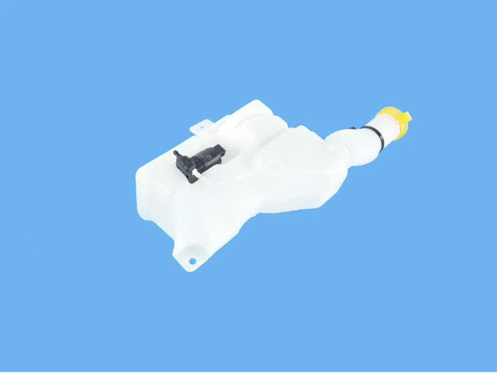 Jeep Wrangler JL Diesel Windshield Washer Reservoir Relocation 887DC977-5428-4CEE-B4FD-D797CE35C050