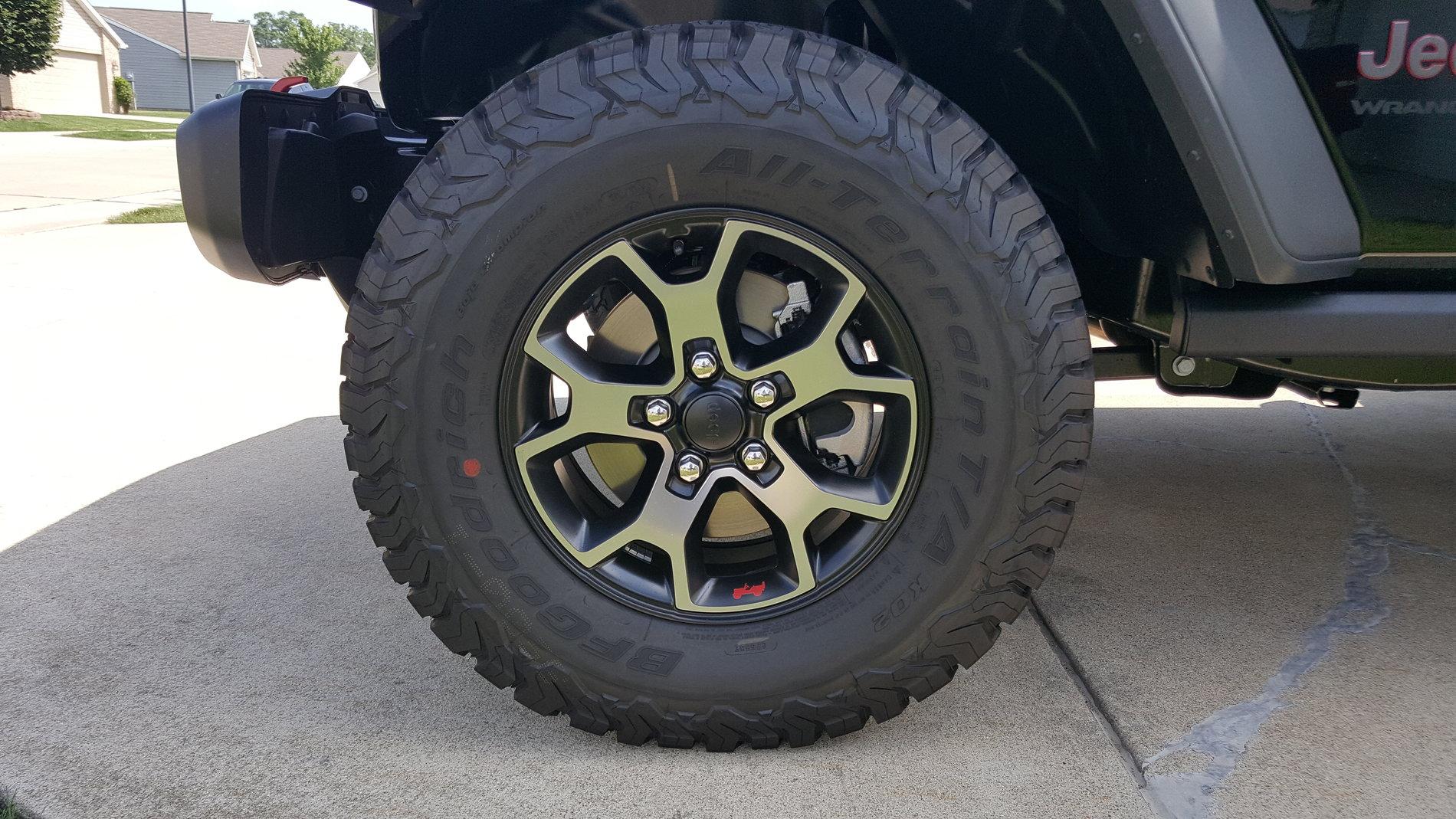 Jeep Wrangler JL ***SOLD*** 5 Rubicon Wheel/Tire Take-offs (220 miles) - Central Indiana 20180615_161431