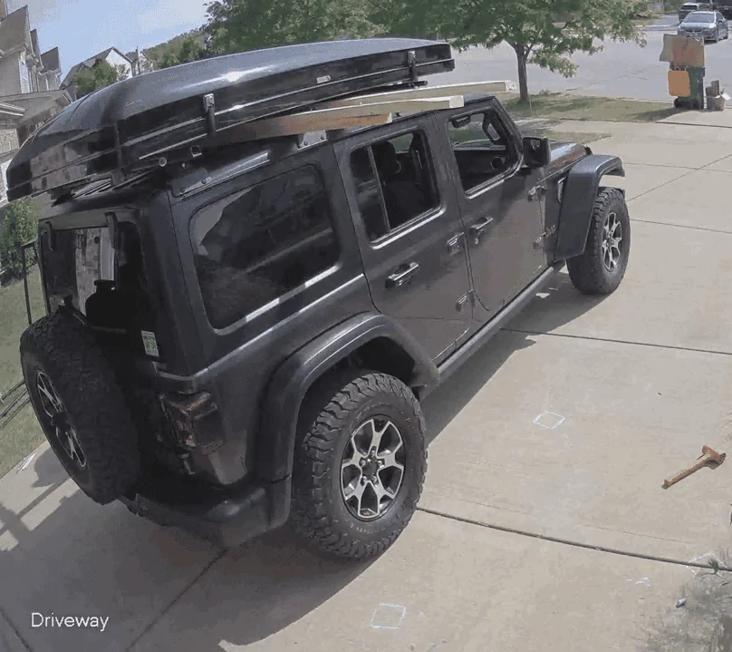 Jeep Wrangler JL Installing Rooftop Tents vlcsnap-2022-01-06-08h37m56s919 (2)