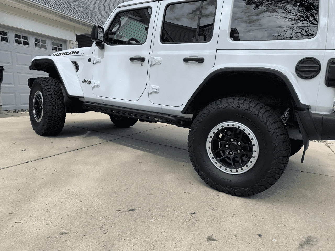 Jeep Wrangler JL Who has Mopar Bead Lock wheels? 1641571329112